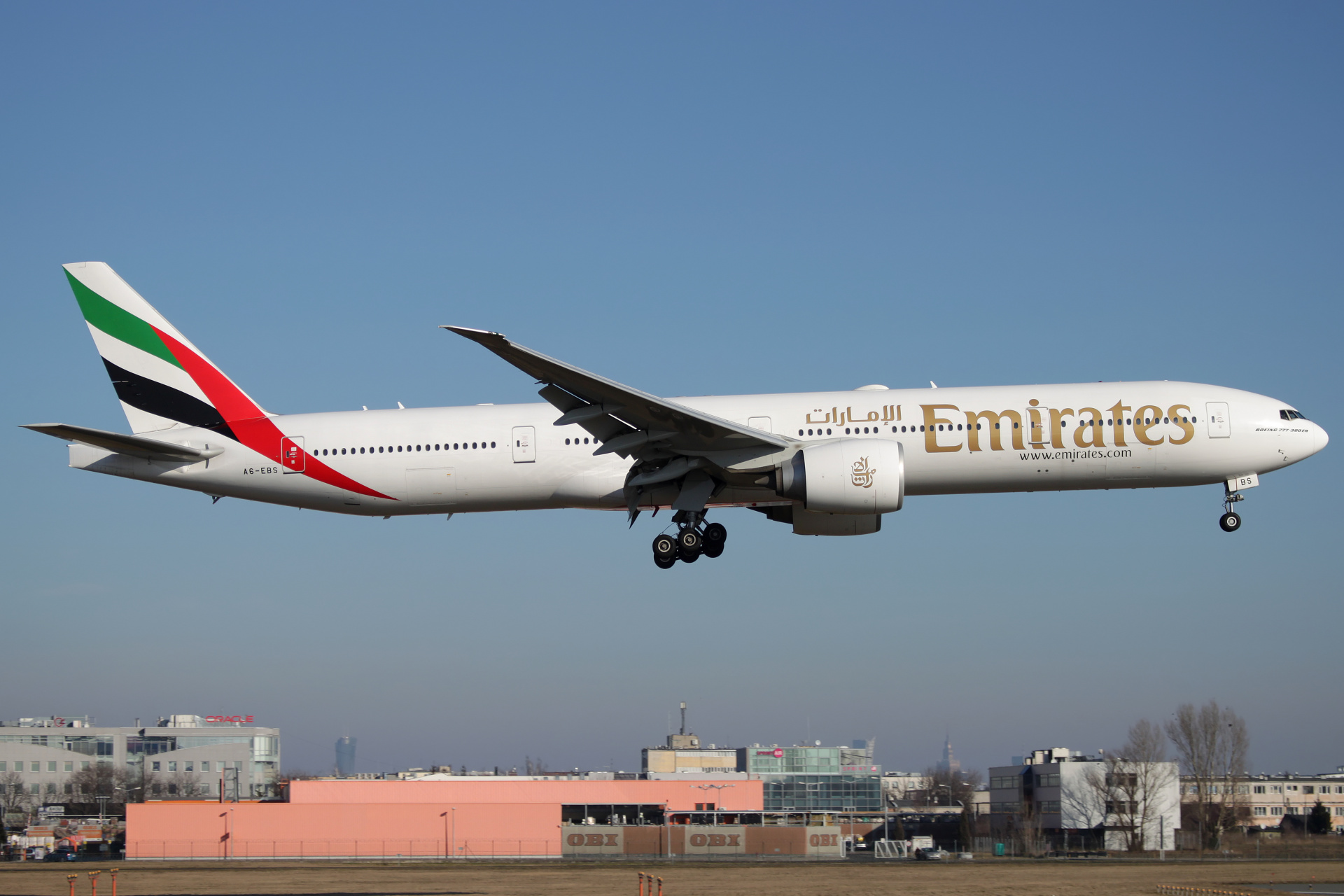 A6-EBS (Aircraft » EPWA Spotting » Boeing 777-300ER » Emirates)