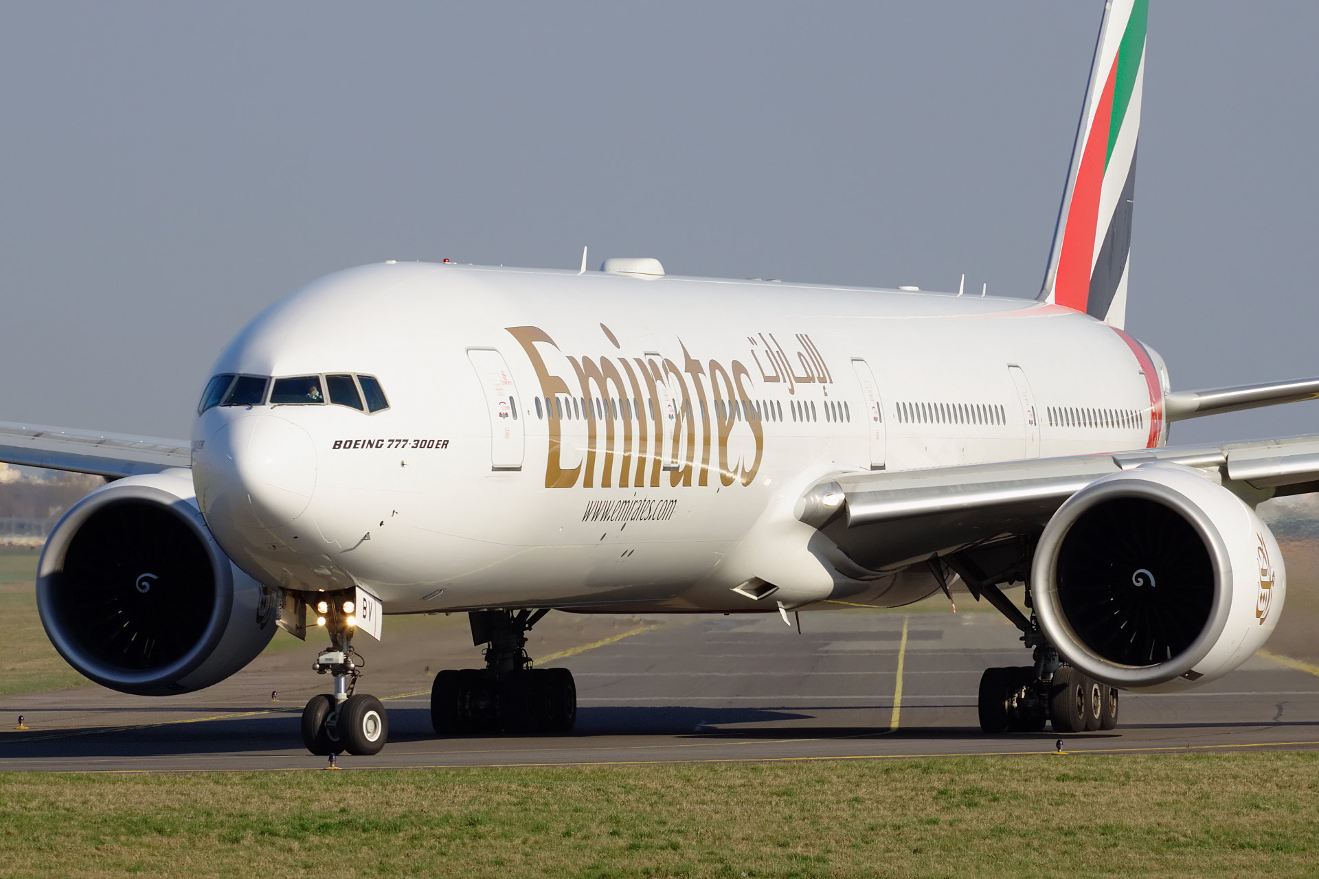 A6-EBV (Aircraft » EPWA Spotting » Boeing 777-300ER » Emirates)