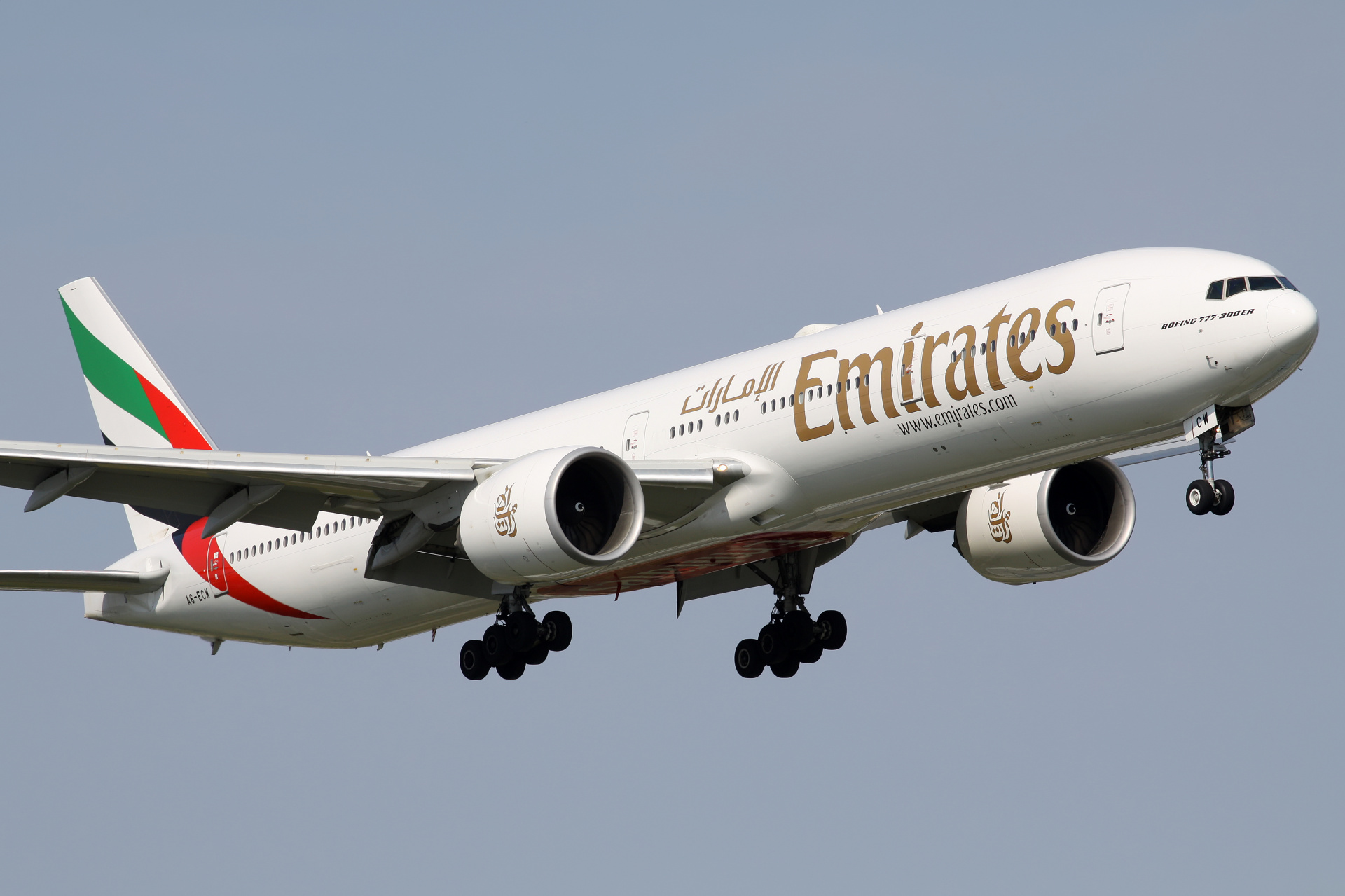 A6-ECW (Samoloty » Spotting na EPWA » Boeing 777-300ER » Emirates)