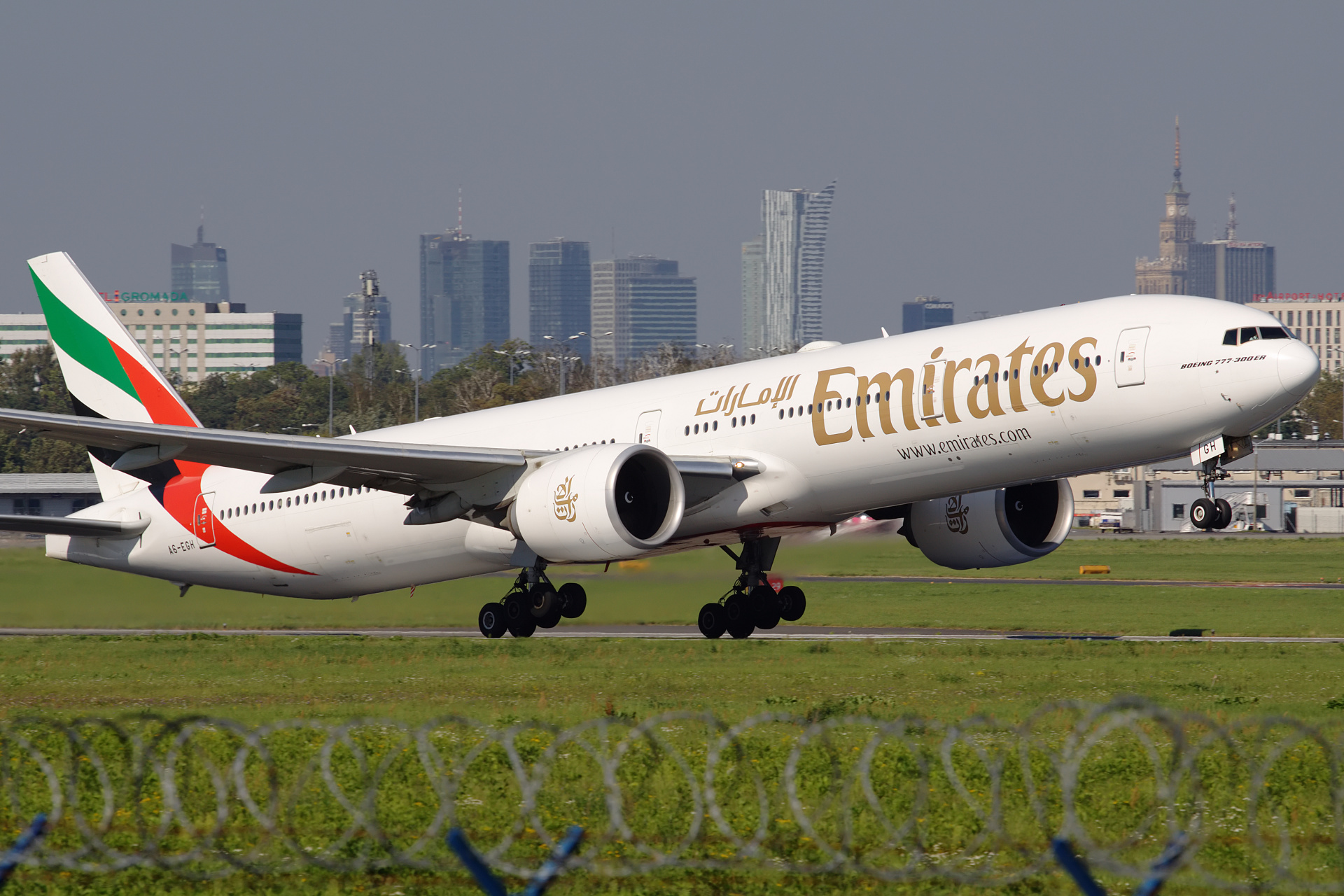 A6-EGH (Aircraft » EPWA Spotting » Boeing 777-300ER » Emirates)