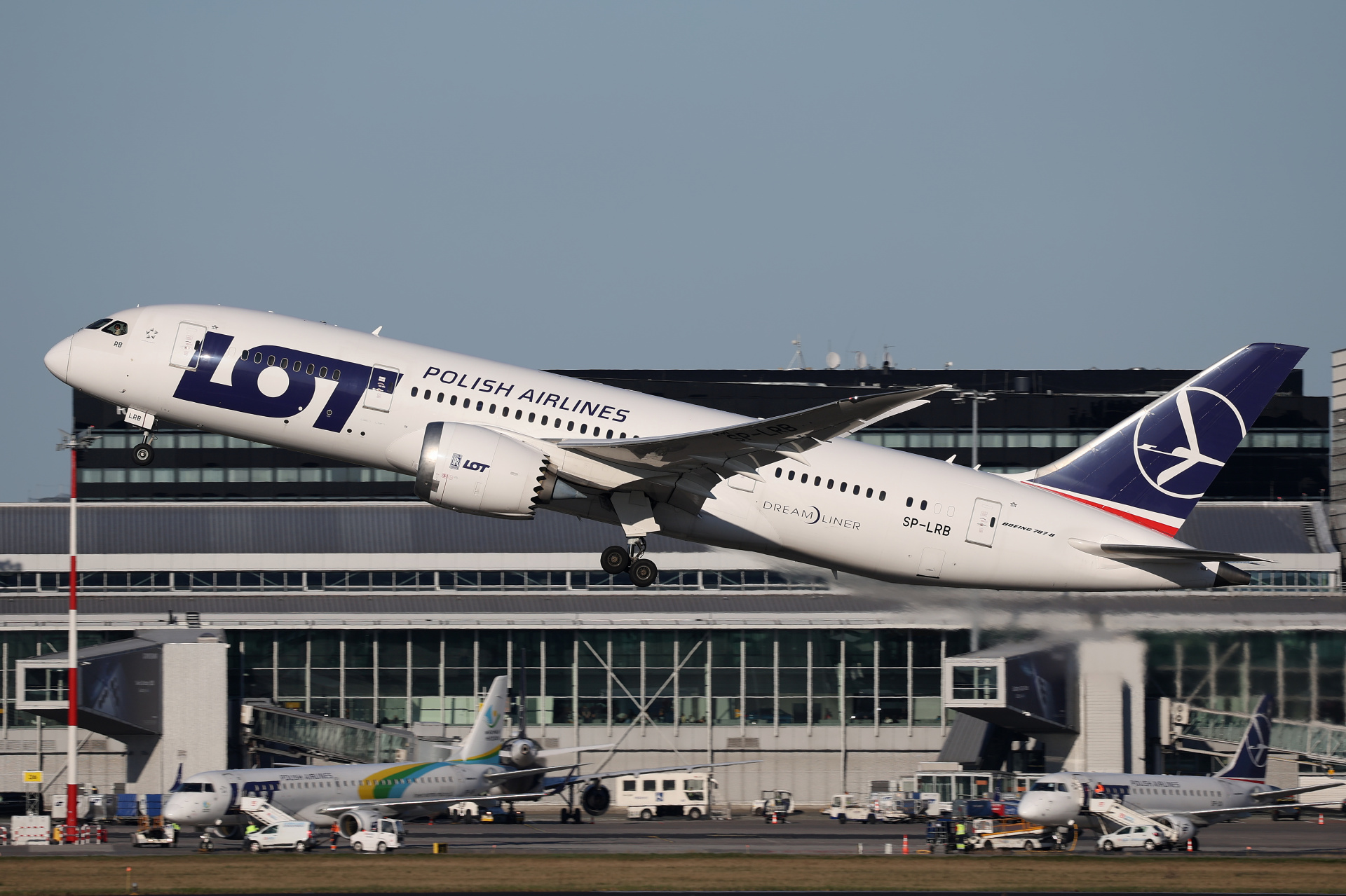 SP-LRB (Aircraft » EPWA Spotting » Boeing 787-8 Dreamliner » LOT Polish Airlines)