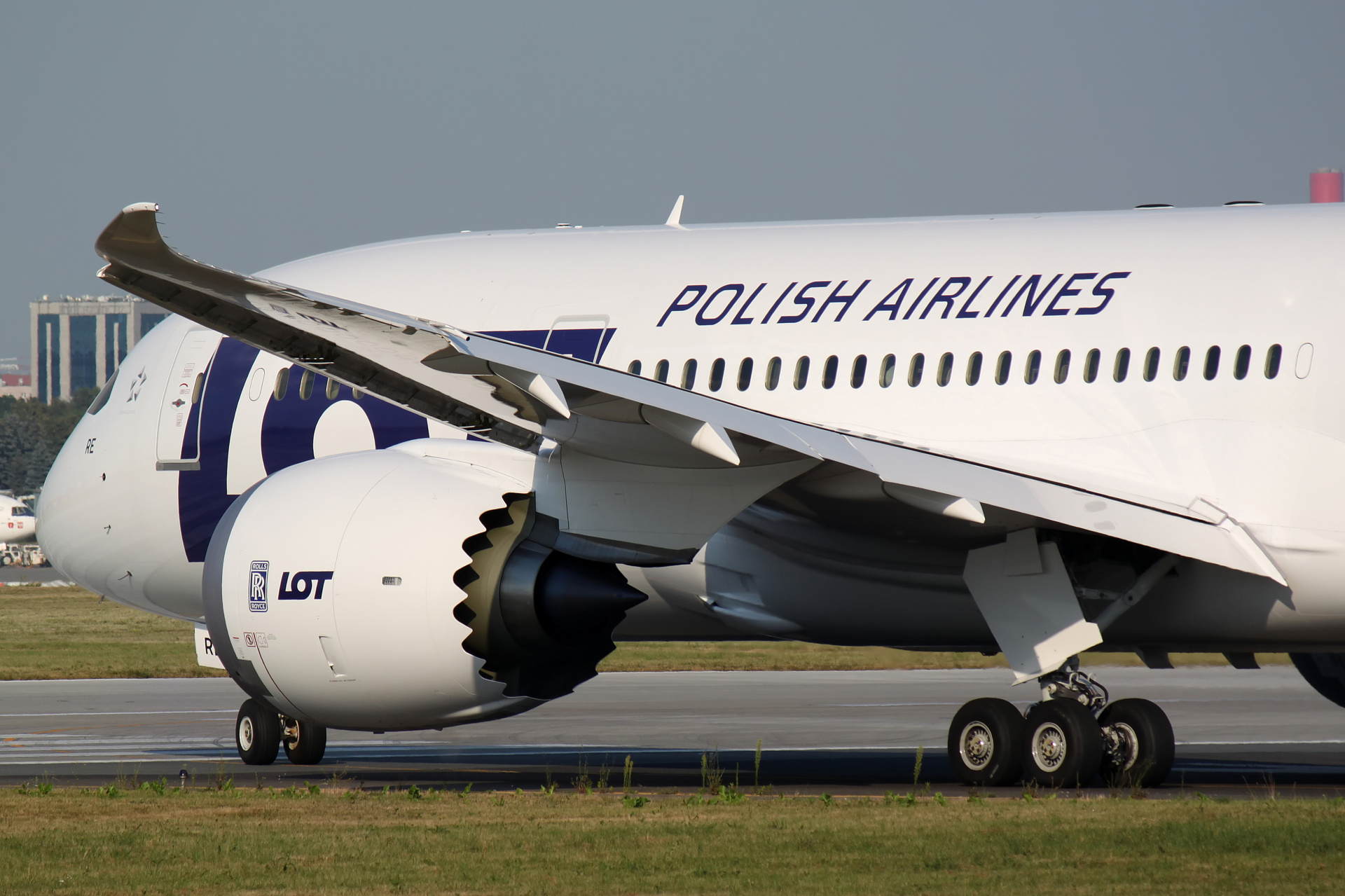 SP-LRE (Aircraft » EPWA Spotting » Boeing 787-8 Dreamliner » LOT Polish Airlines)