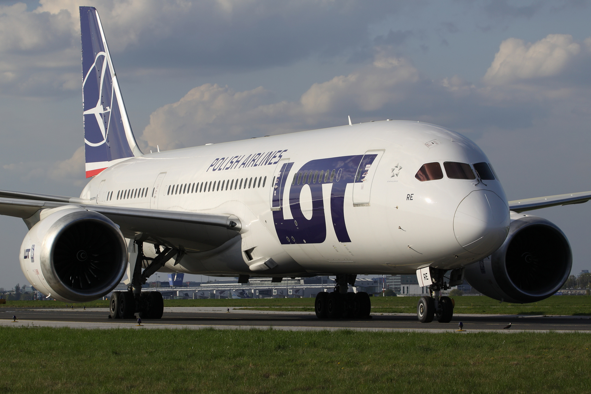 SP-LRE (Aircraft » EPWA Spotting » Boeing 787-8 Dreamliner » LOT Polish Airlines)