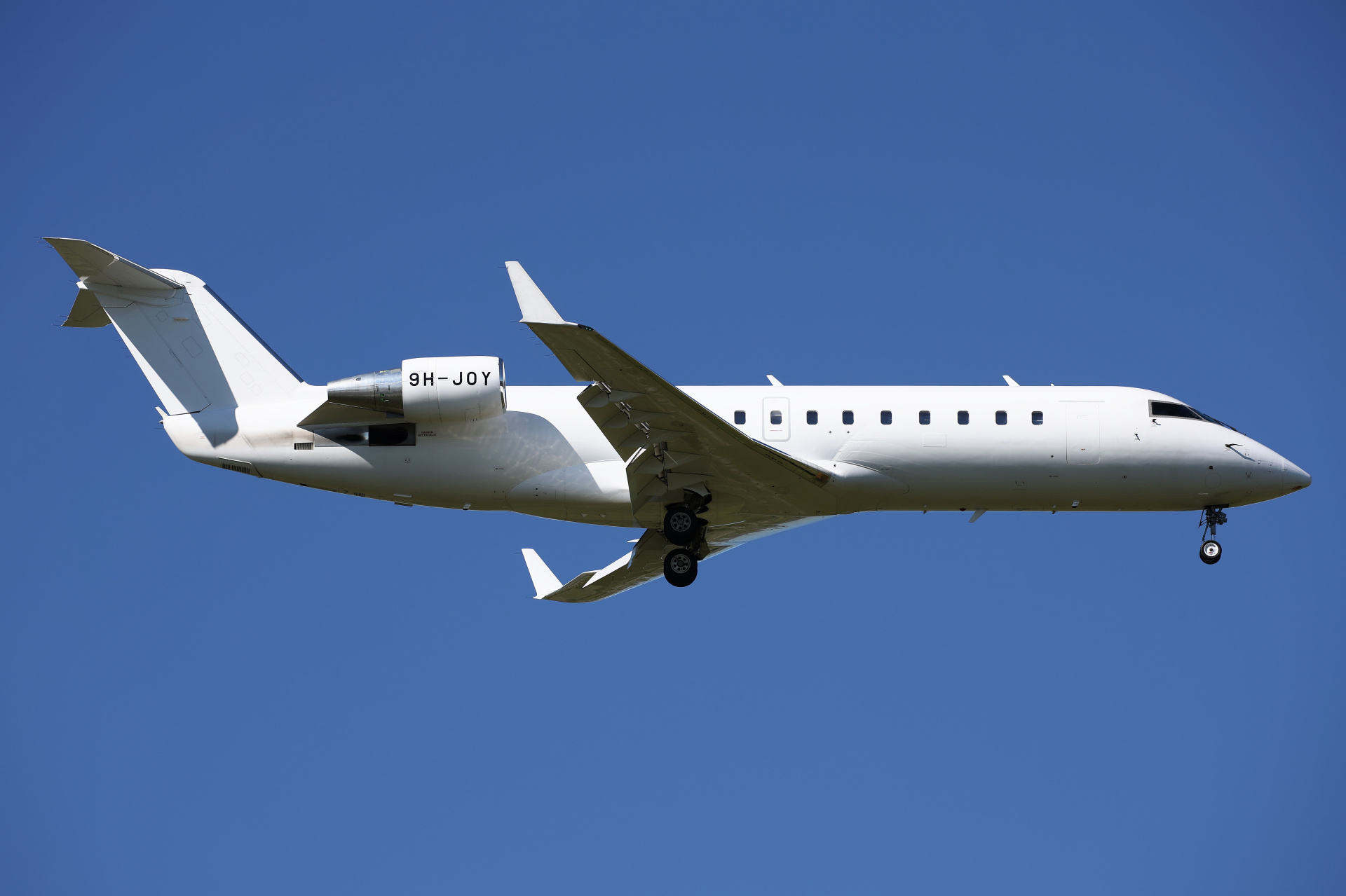 9H-JOY, AirX (Aircraft » EPWA Spotting » Bombardier CL-600 Regional Jet » CRJ-200)