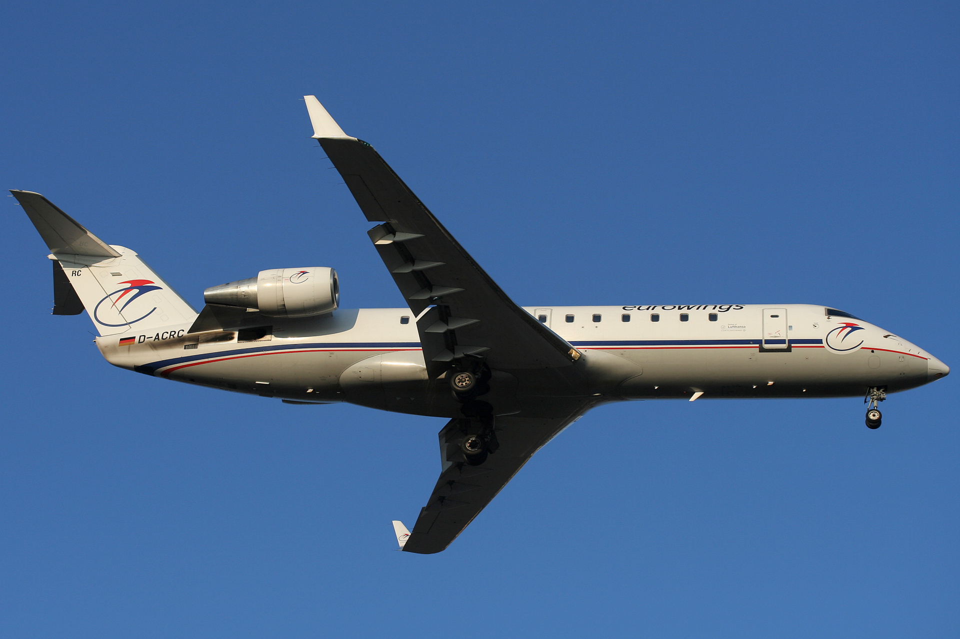D-ACRC, Eurowings (Aircraft » EPWA Spotting » Bombardier CL-600 Regional Jet » CRJ-200)