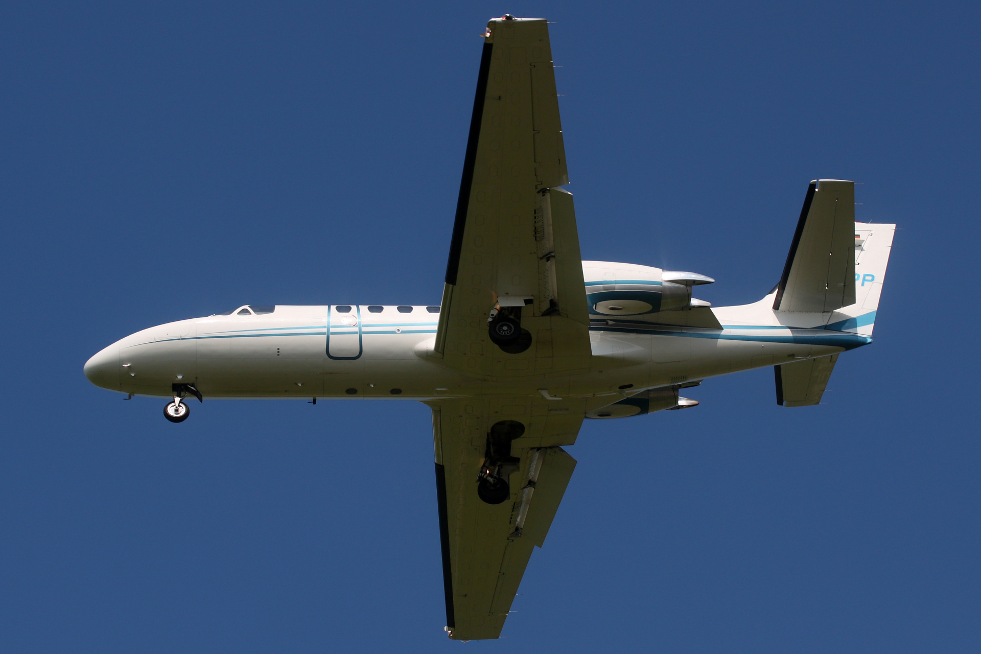 D-CPPP, Windrose Air Jetcharter (Aircraft » EPWA Spotting » Cessna 550B Citation Bravo)