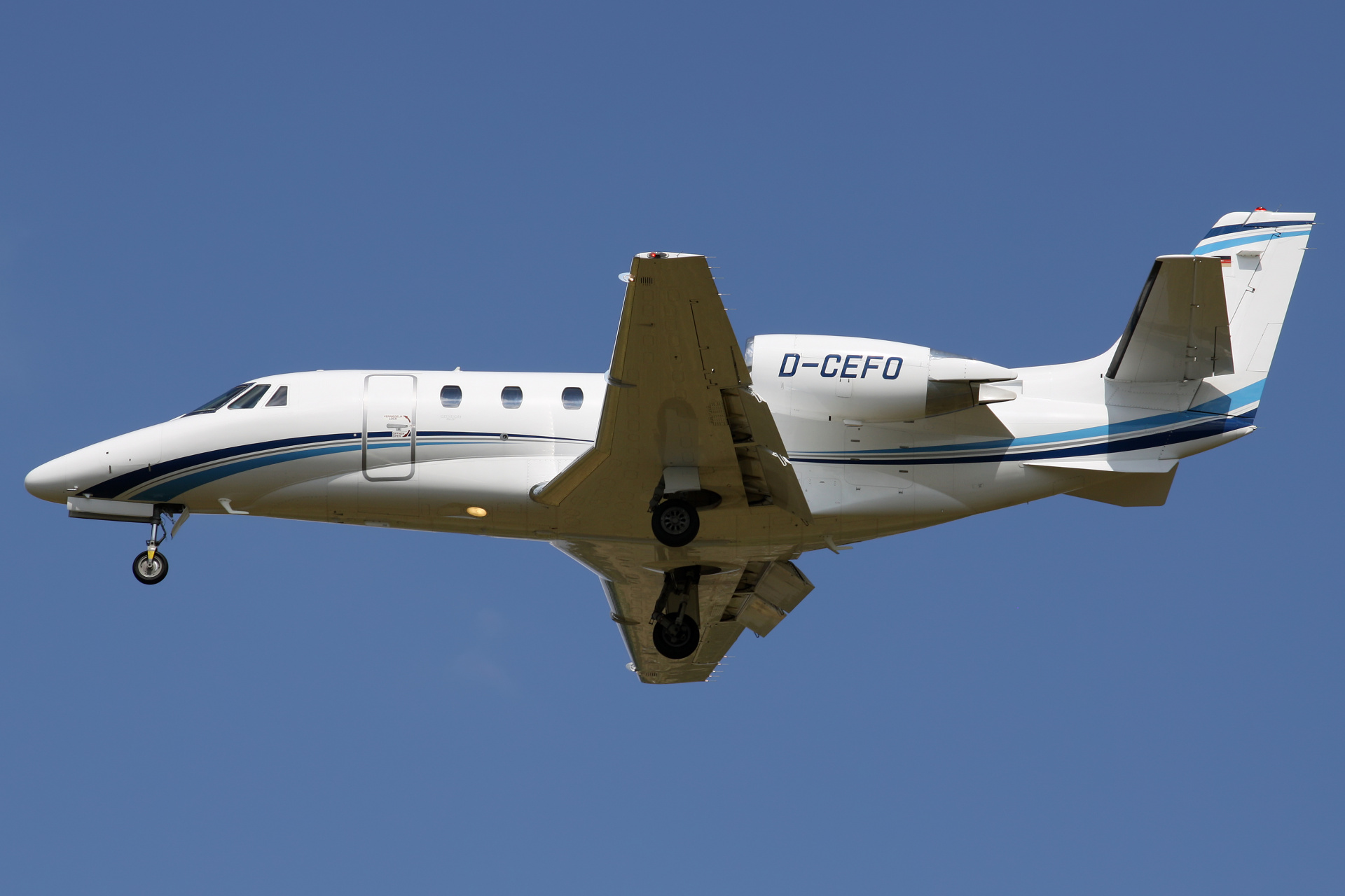 Citation XLS Plus, D-CEFO, Air Hamburg (Samoloty » Spotting na EPWA » Cessna 560XL)