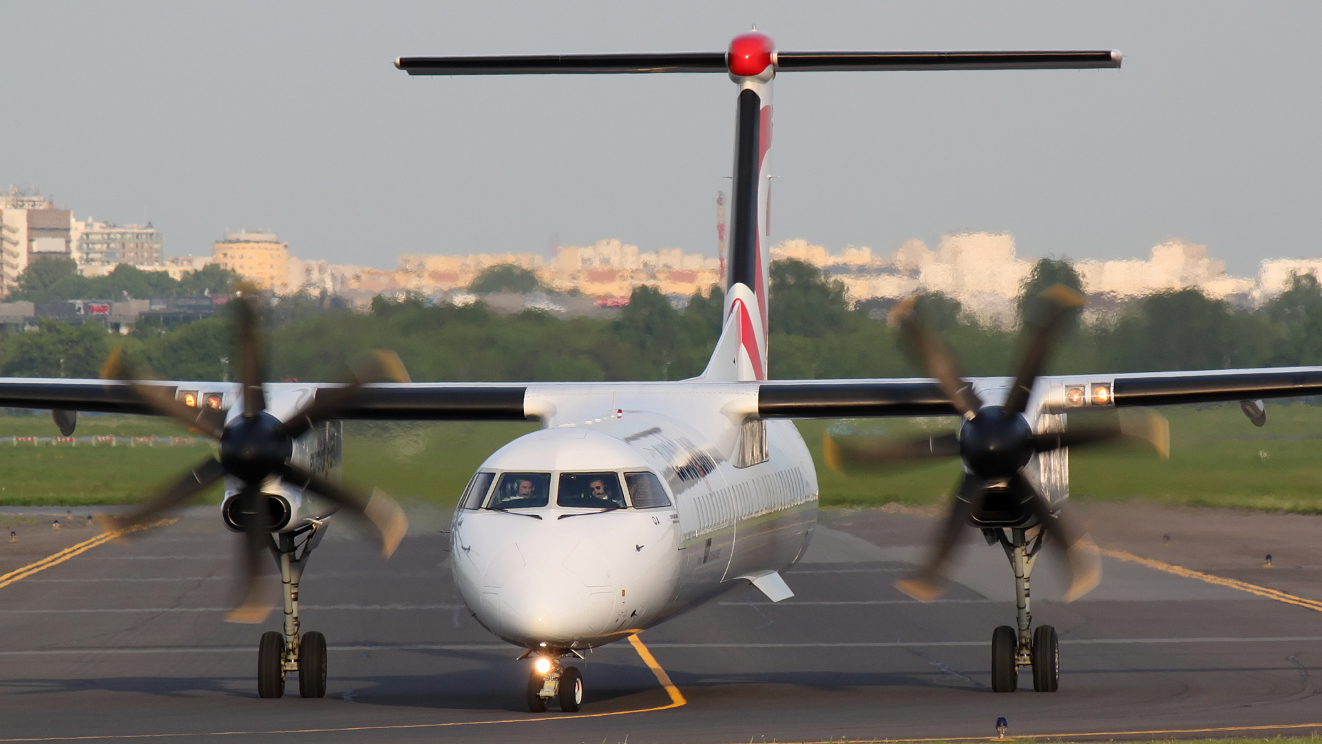 SP-EQA (Samoloty » Spotting na EPWA » De Havilland Canada DHC-8 Dash 8 » EuroLOT)