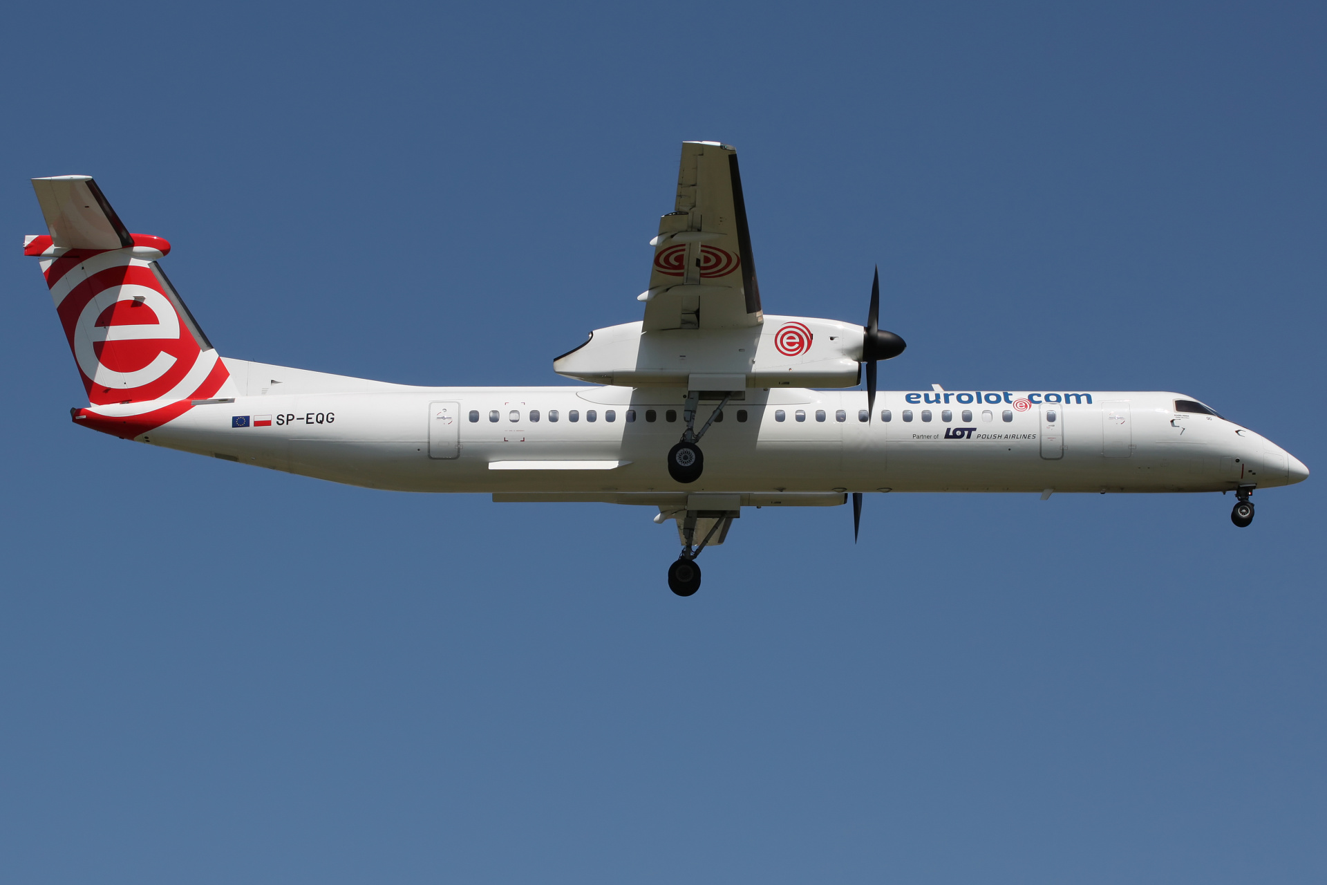 SP-EQG (Aircraft » EPWA Spotting » De Havilland Canada DHC-8 Dash 8 » EuroLOT)