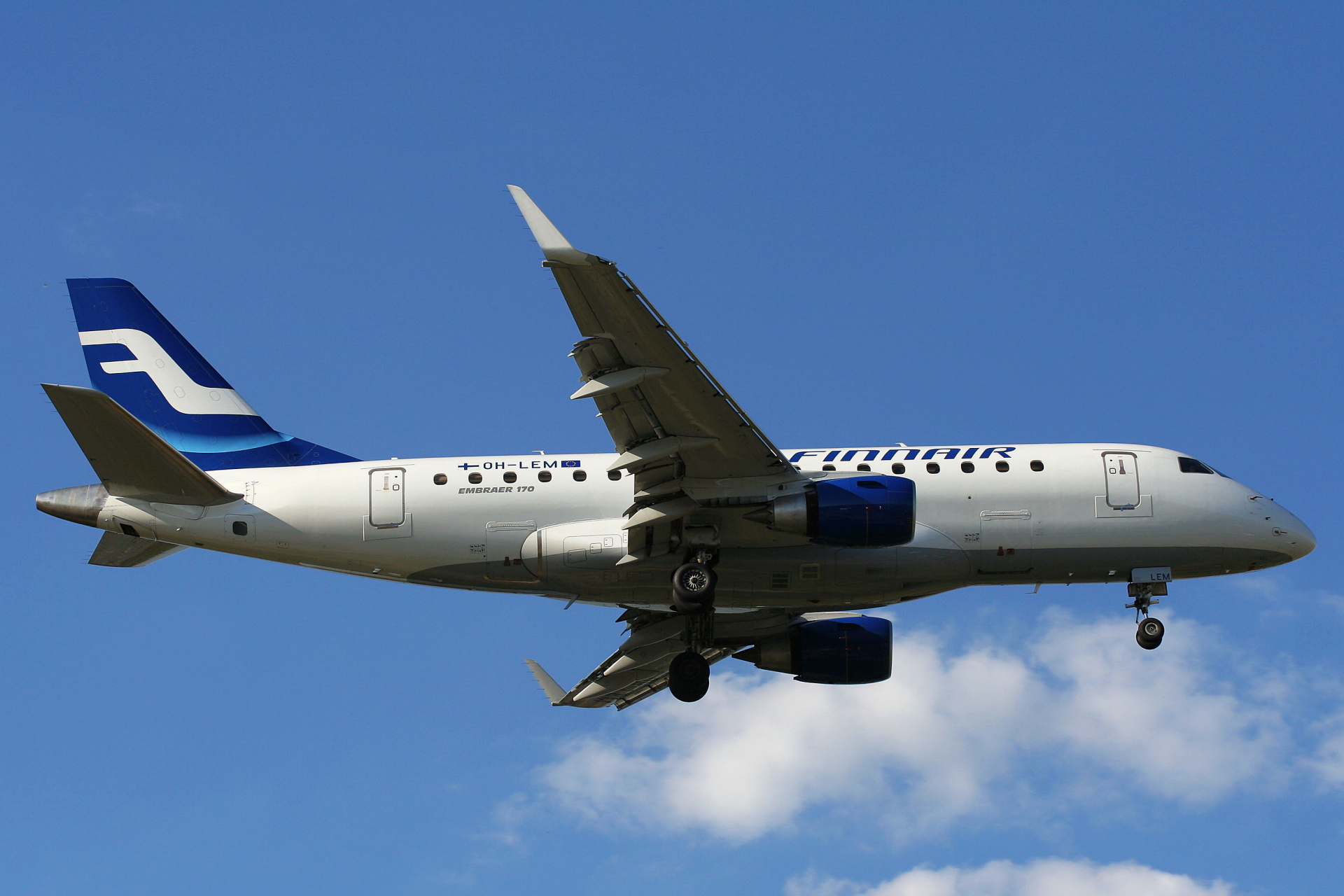 OH-LEM (Aircraft » EPWA Spotting » Embraer E170 (ERJ-170-100) » Finnair)
