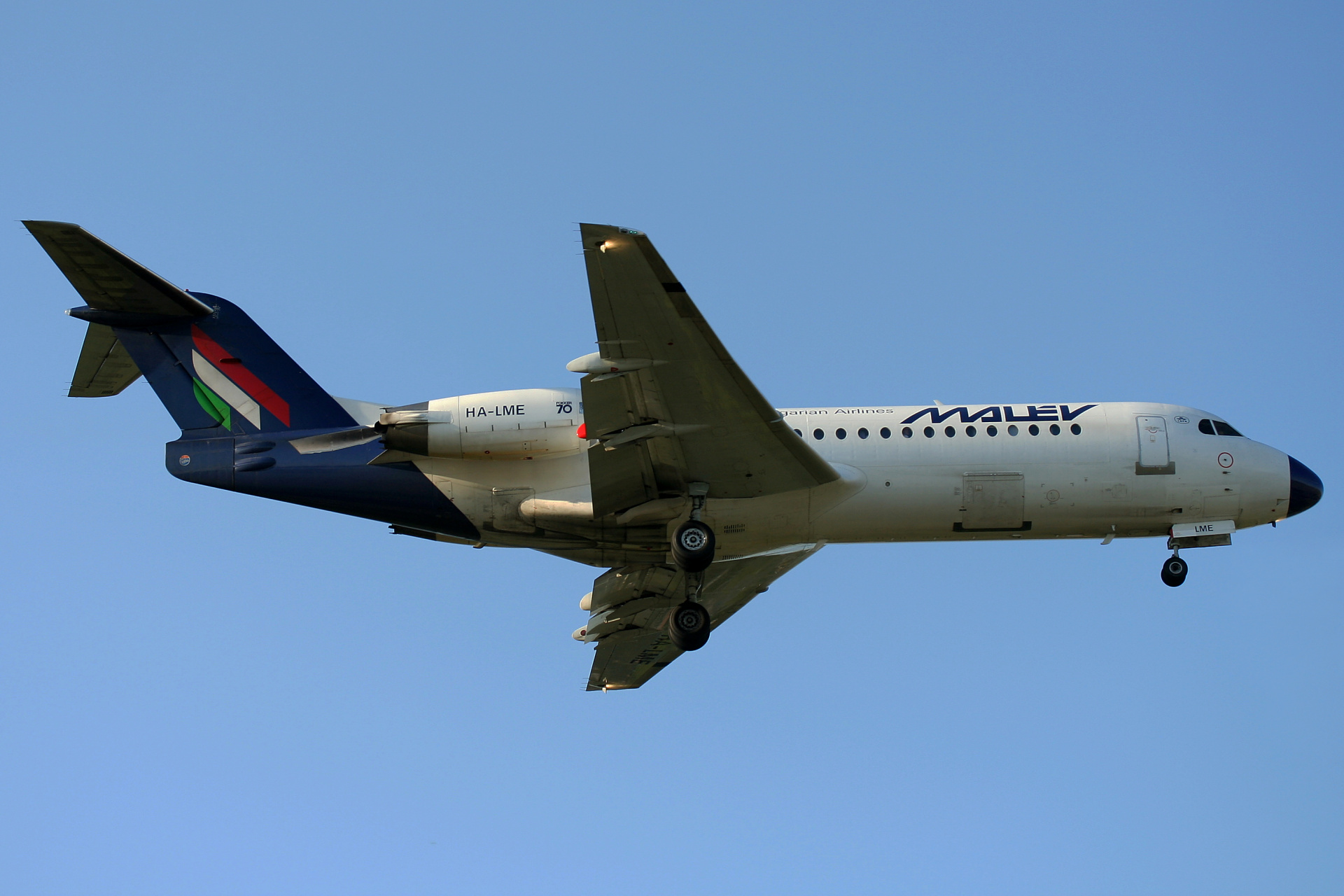HA-LME, Malév Hungarian Airlines (Samoloty » Spotting na EPWA » Fokker  70)