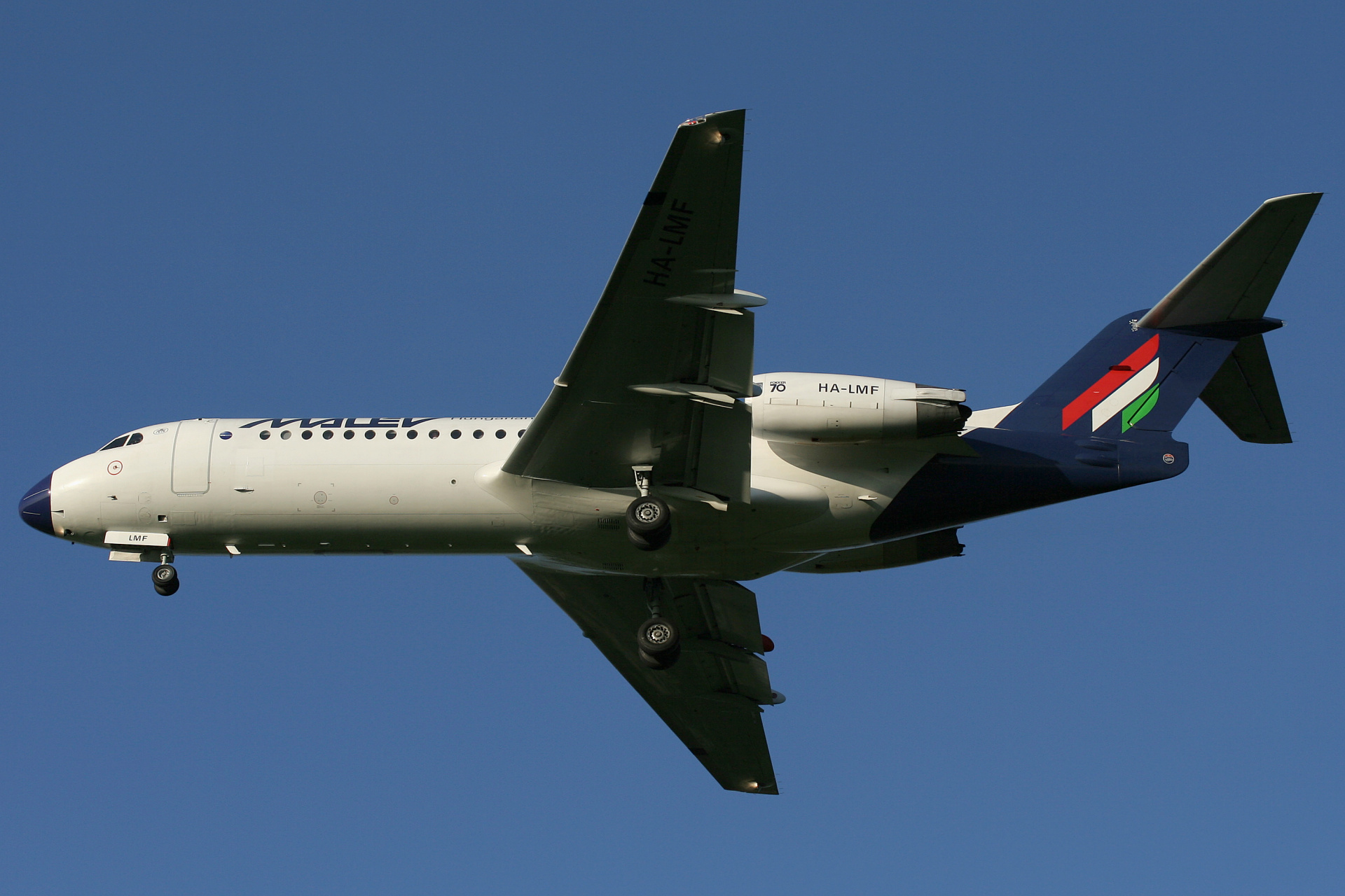 HA-LMF, Malév Hungarian Airlines (Samoloty » Spotting na EPWA » Fokker  70)
