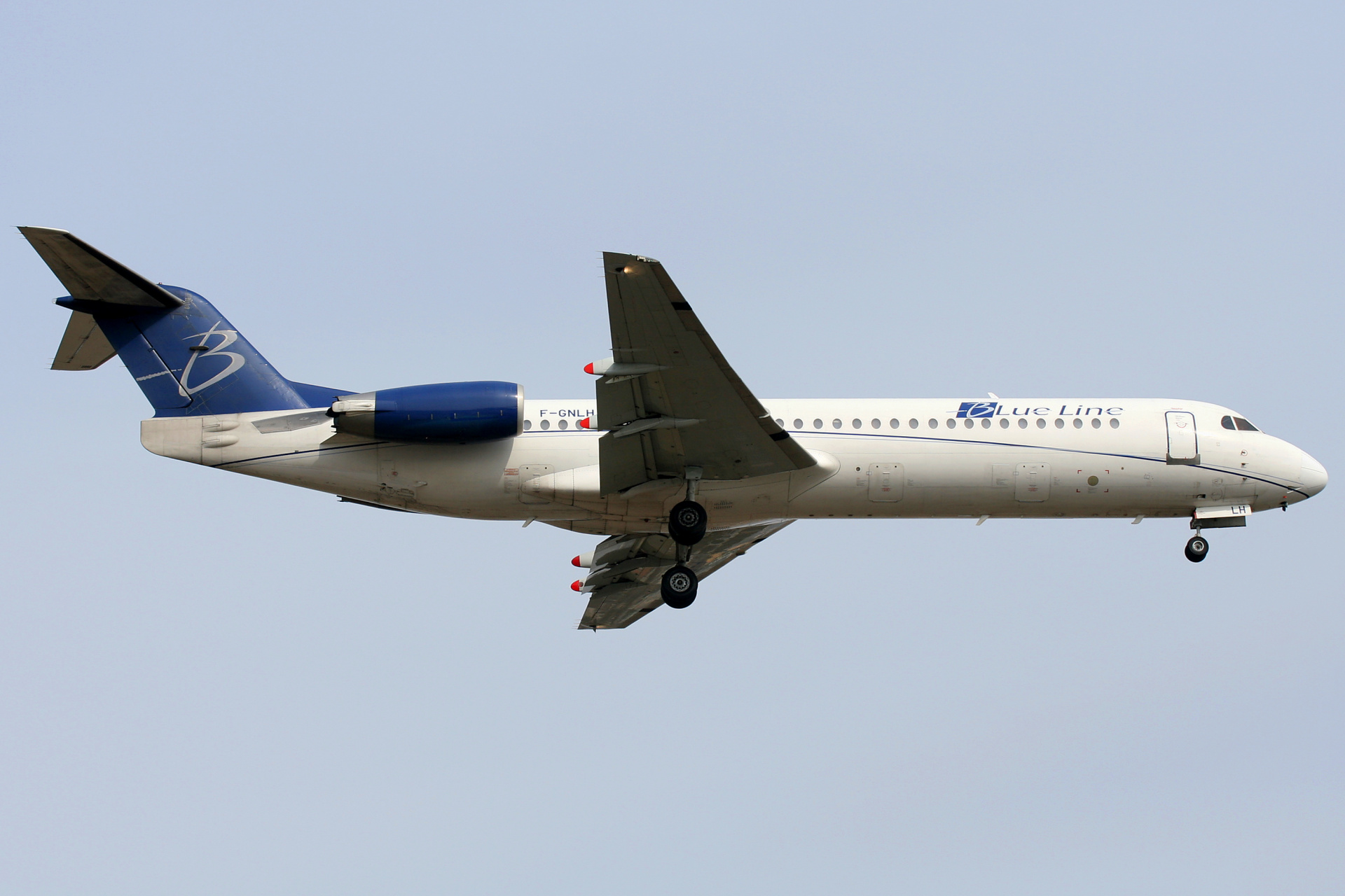 F-GNLH, Blue Line (Samoloty » Spotting na EPWA » Fokker 100)