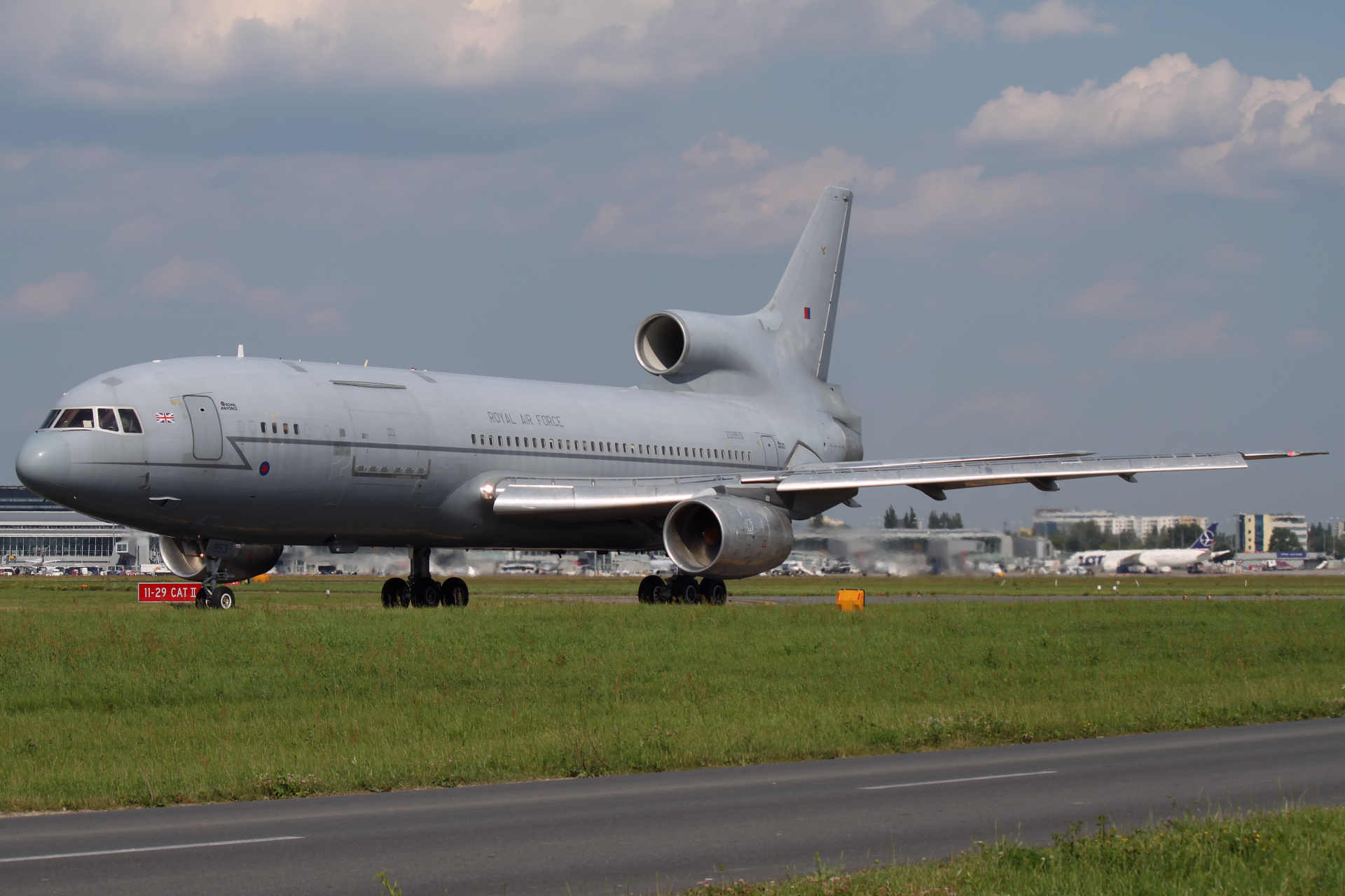 KC1, ZD953, Royal Air Force (Samoloty » Spotting na EPWA » Lockheed L-1011 TriStar)