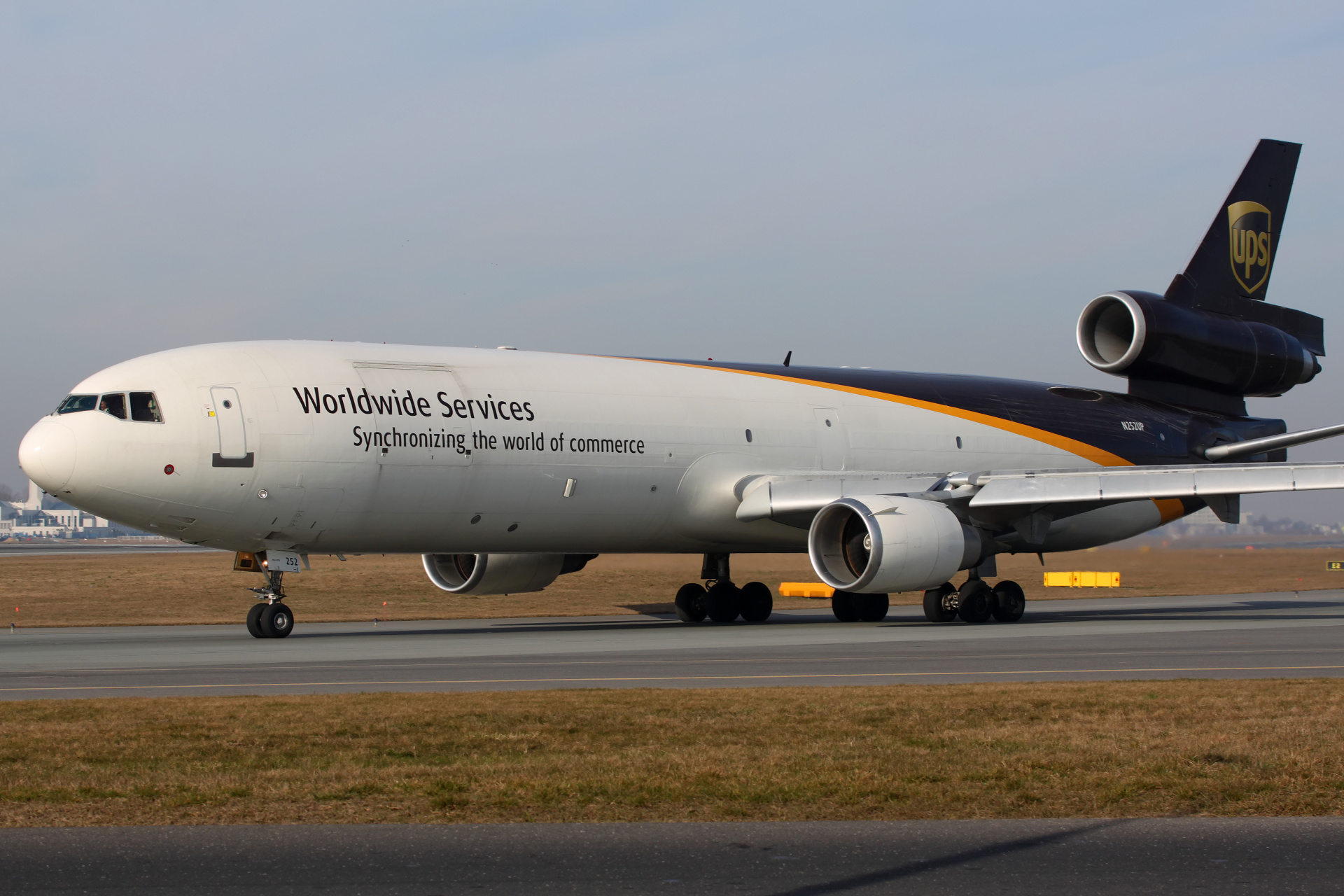 N252UP, United Parcel Service (UPS) Airlines (Samoloty » Spotting na EPWA » McDonnell Douglas MD-11F)