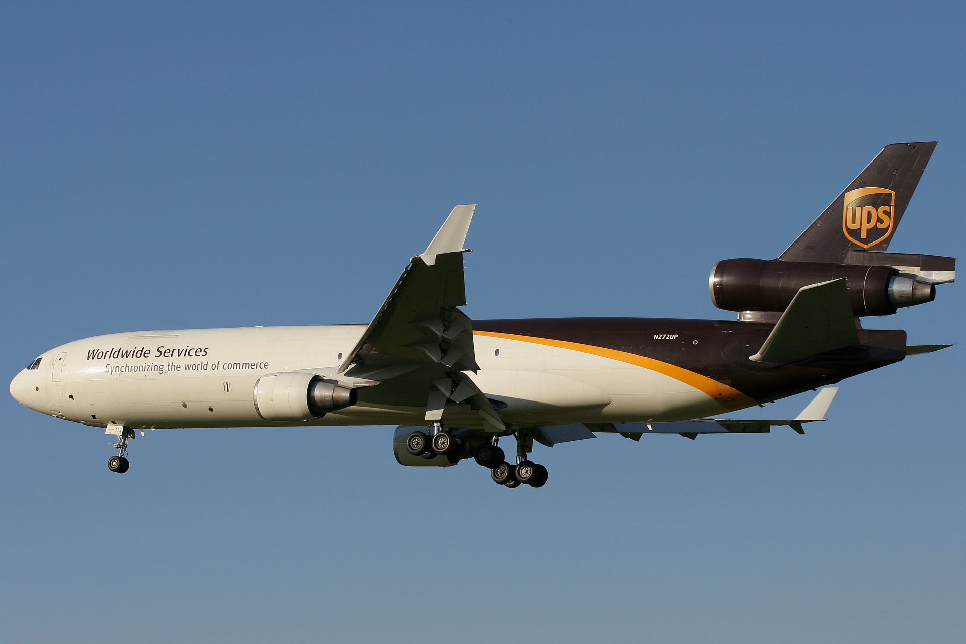 N272UP, United Parcel Service (UPS) Airlines (Samoloty » Spotting na EPWA » McDonnell Douglas MD-11F)