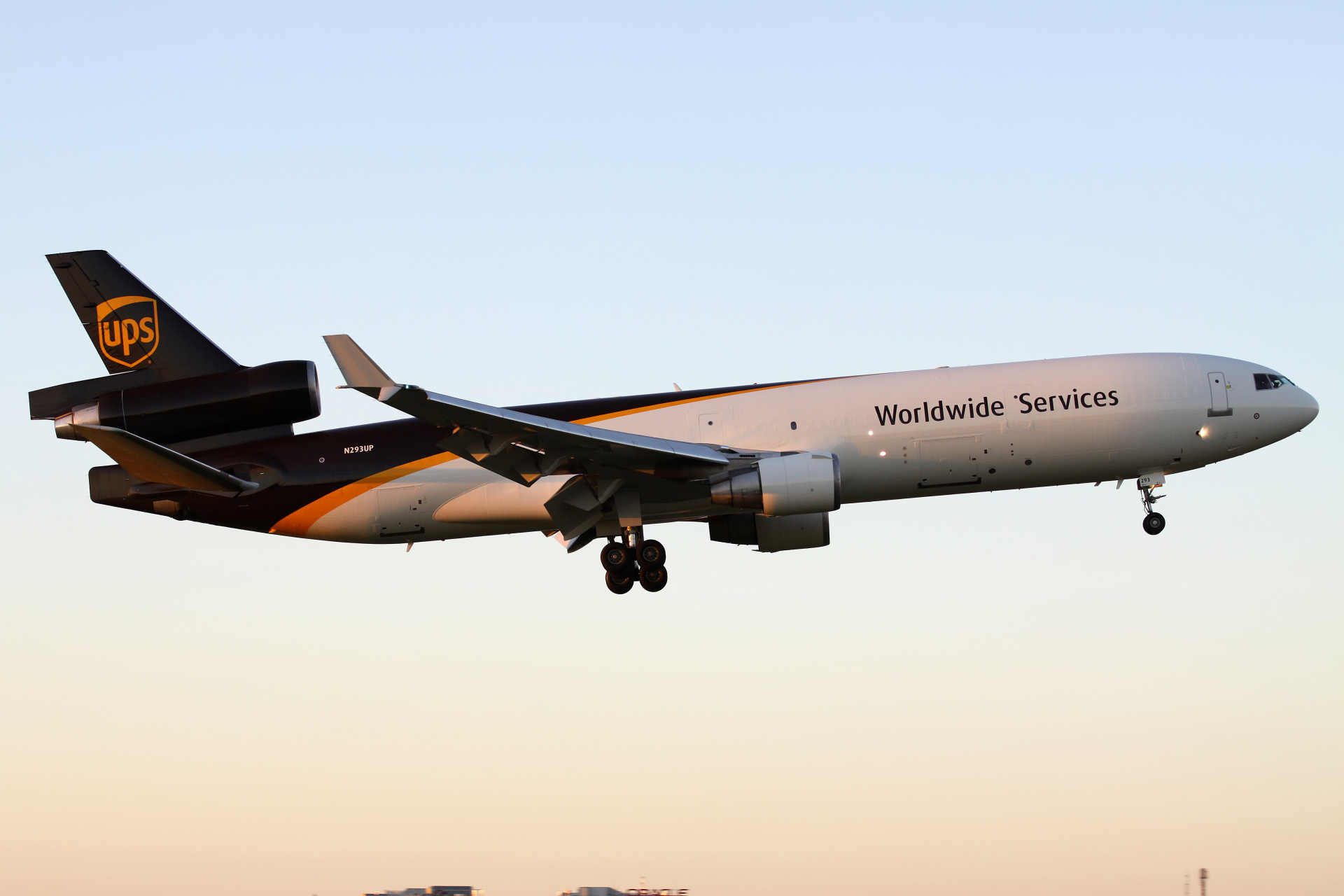 N293UP, United Parcel Service (UPS) Airlines (Samoloty » Spotting na EPWA » McDonnell Douglas MD-11F)