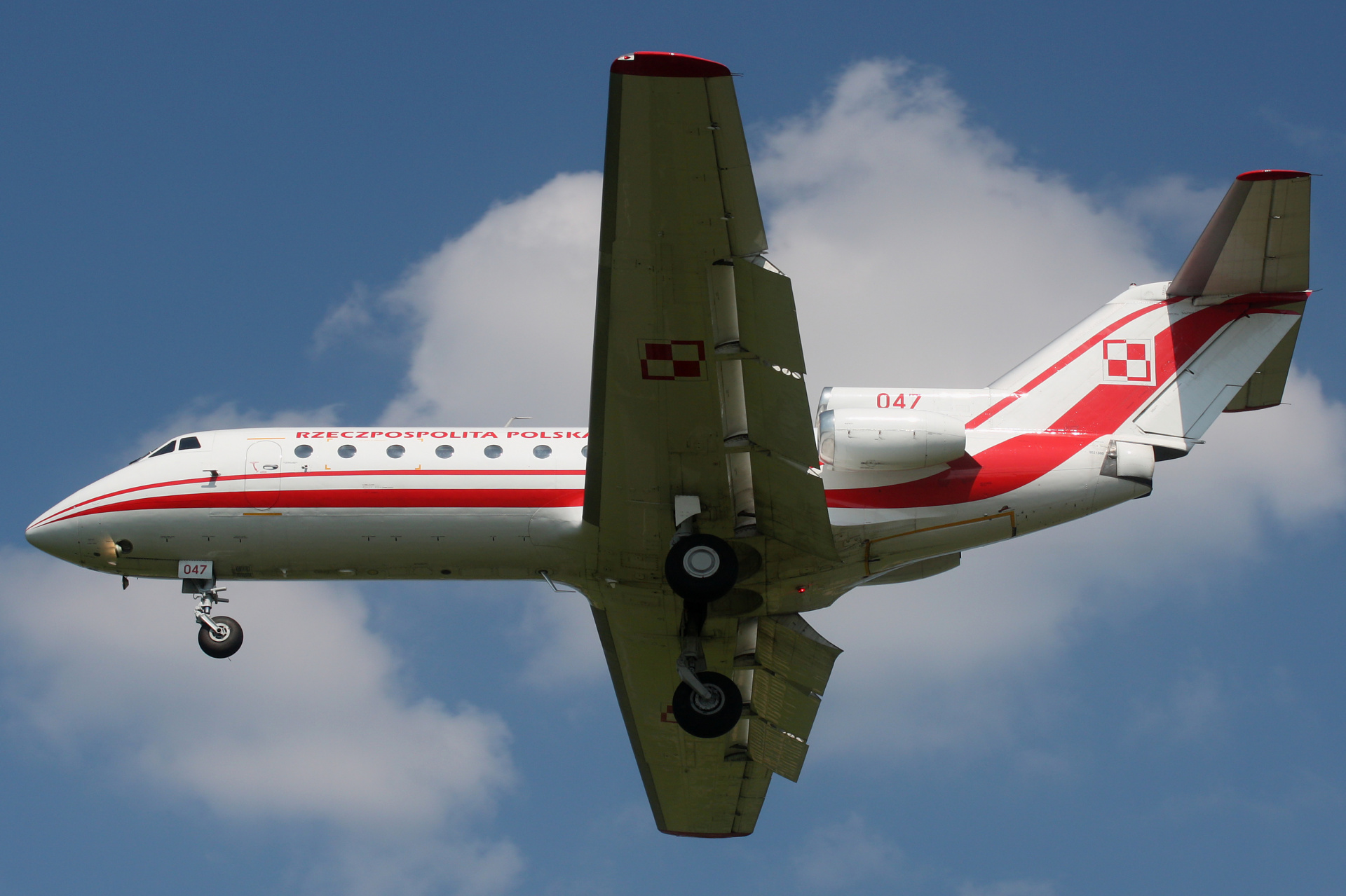 047 (Aircraft » EPWA Spotting » Yakovlev Yak-40 » Polish Air Force)