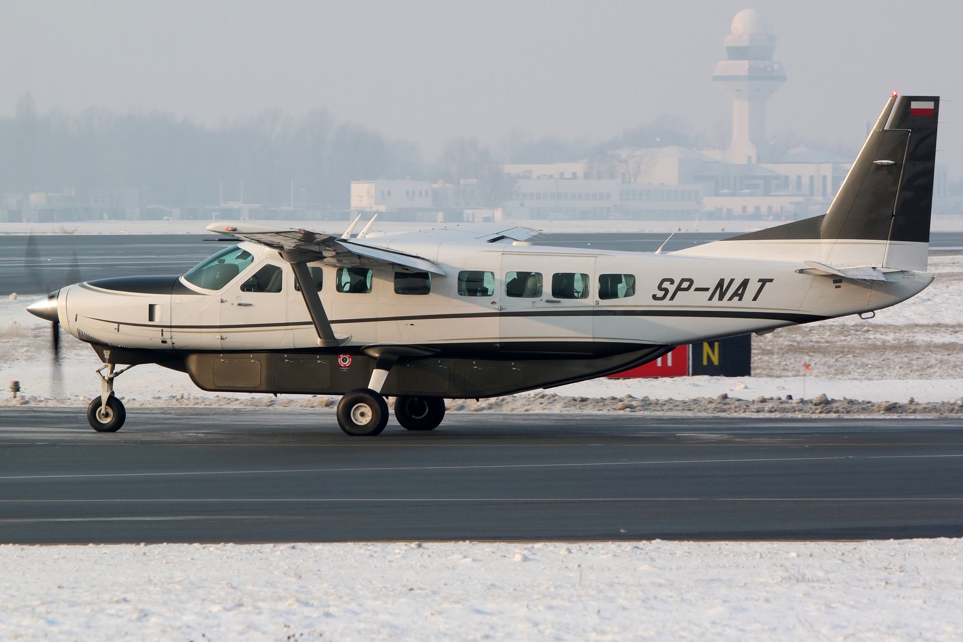 Cessna 208B Grand Caravan, SP-NAT, prywatny (Samoloty » Spotting na EPWA » pozostałe)