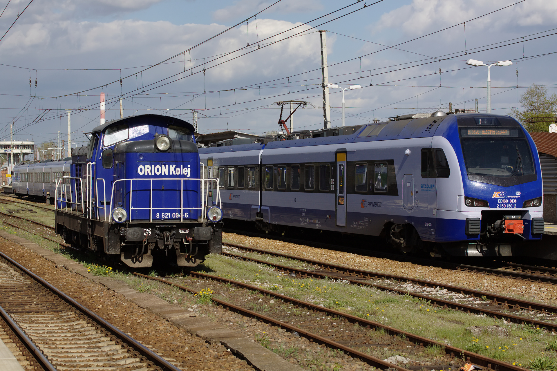 SM42-2422, Stadler FLIRT3 ED160-013b (Pojazdy » Pociągi i lokomotywy » Fablok 6D)