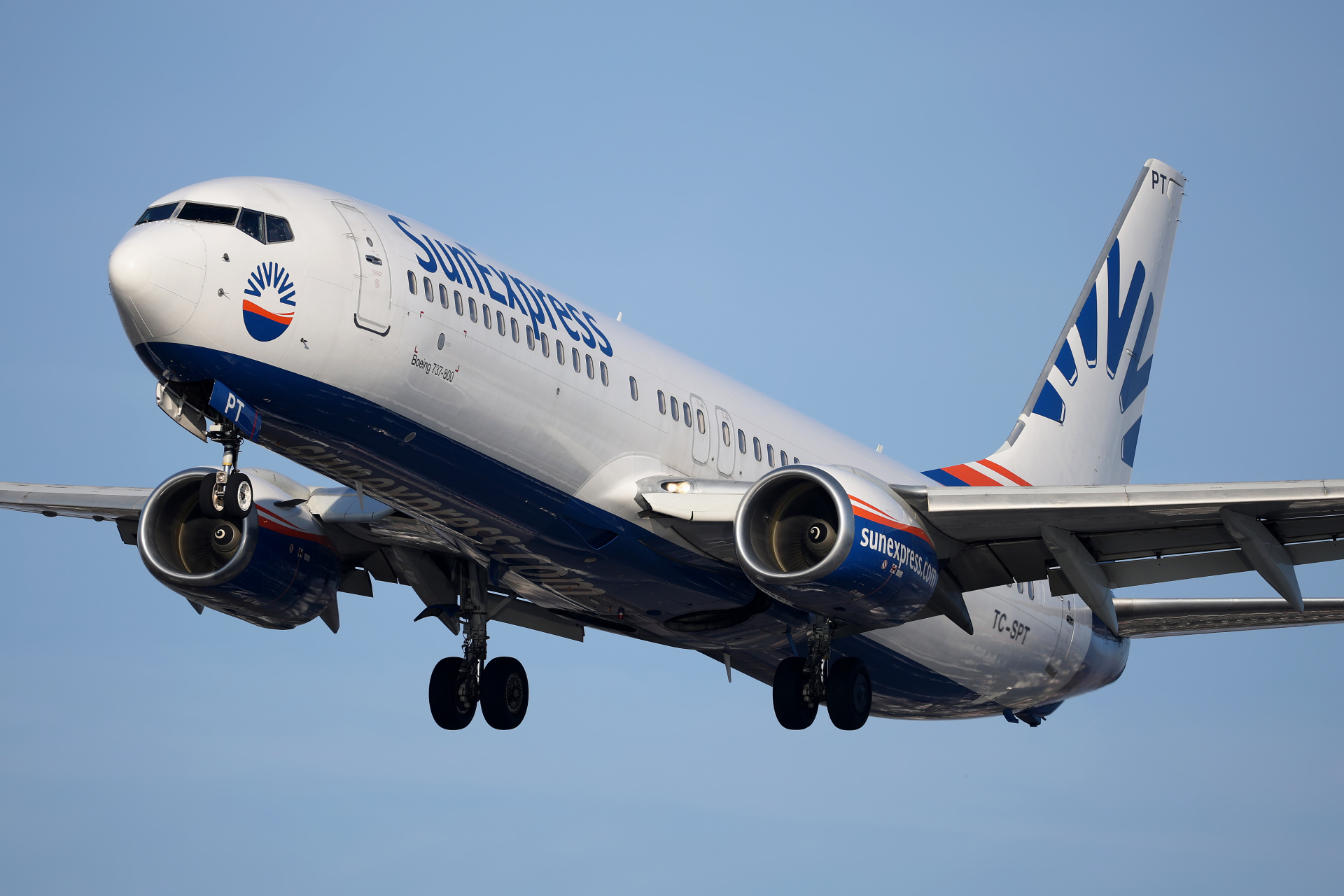 TC-SPT (Aircraft » EPWA Spotting » Boeing 737-800 » SunExpress)