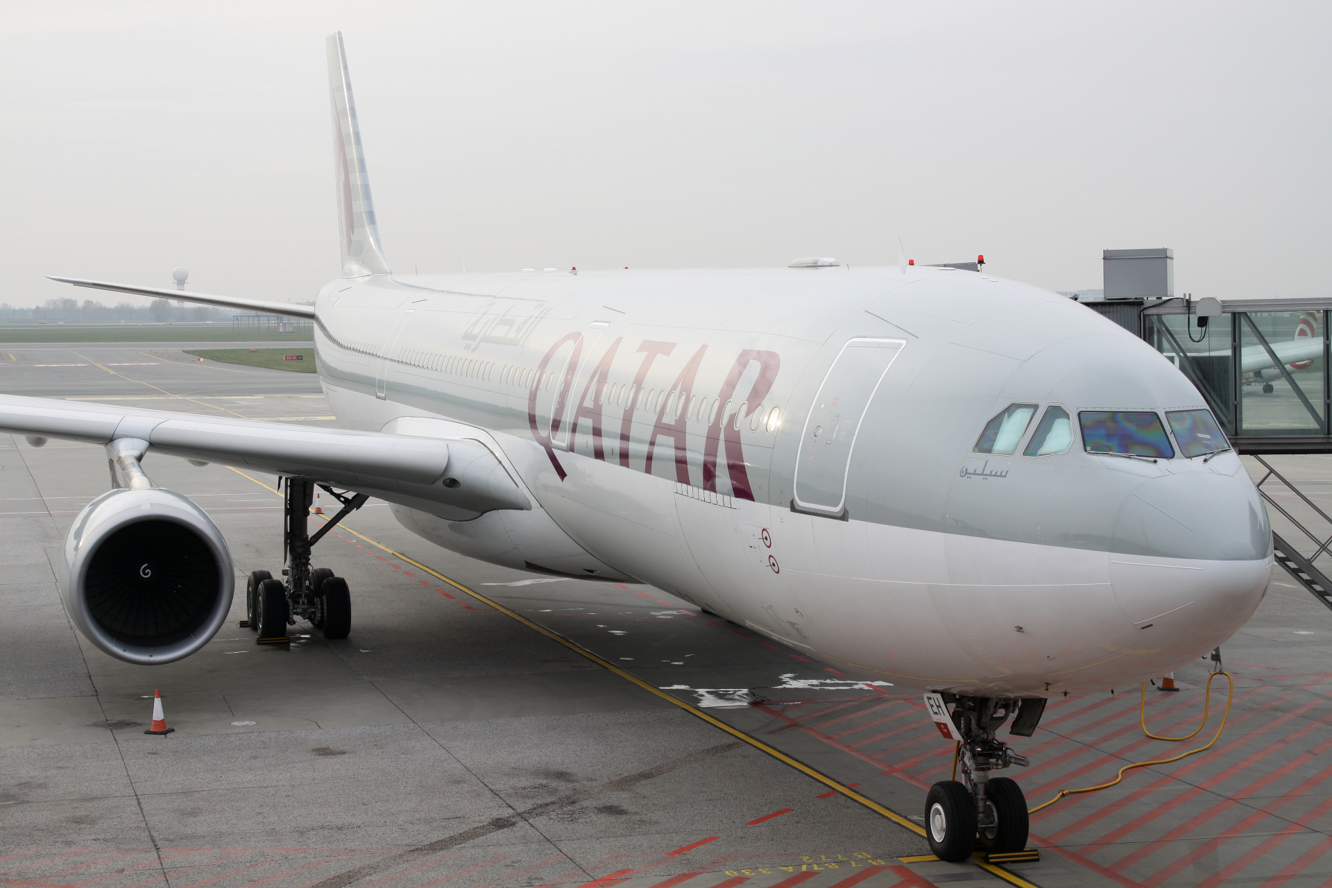 A7-AEH (Samoloty » Spotting na EPWA » Airbus A330-300 » Qatar Airways)