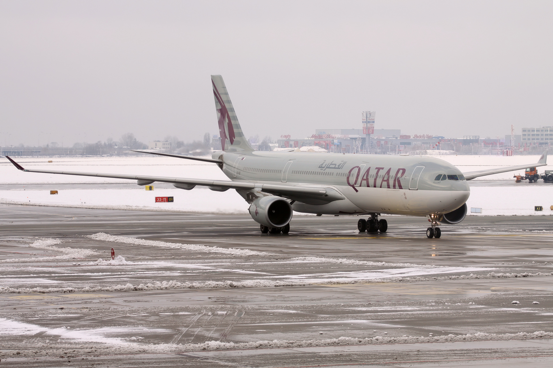 A7-AEI, Qatar Airways (Aircraft » EPWA Spotting » Airbus A330-300 » Qatar Airways)