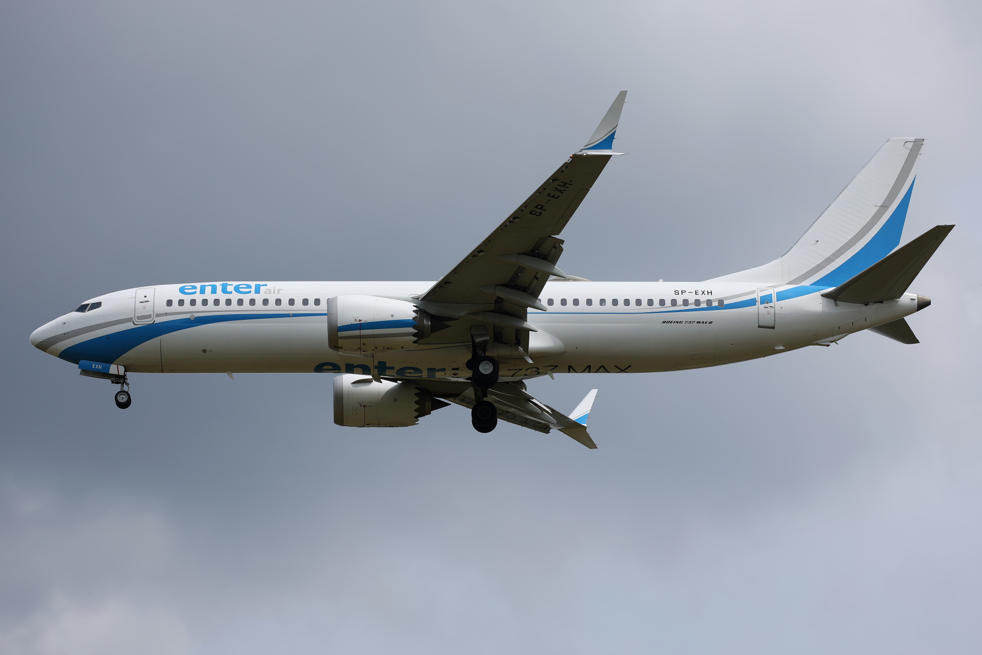 SP-EXH (Aircraft » EPWA Spotting » Boeing 737-8 MAX » Enter Air)