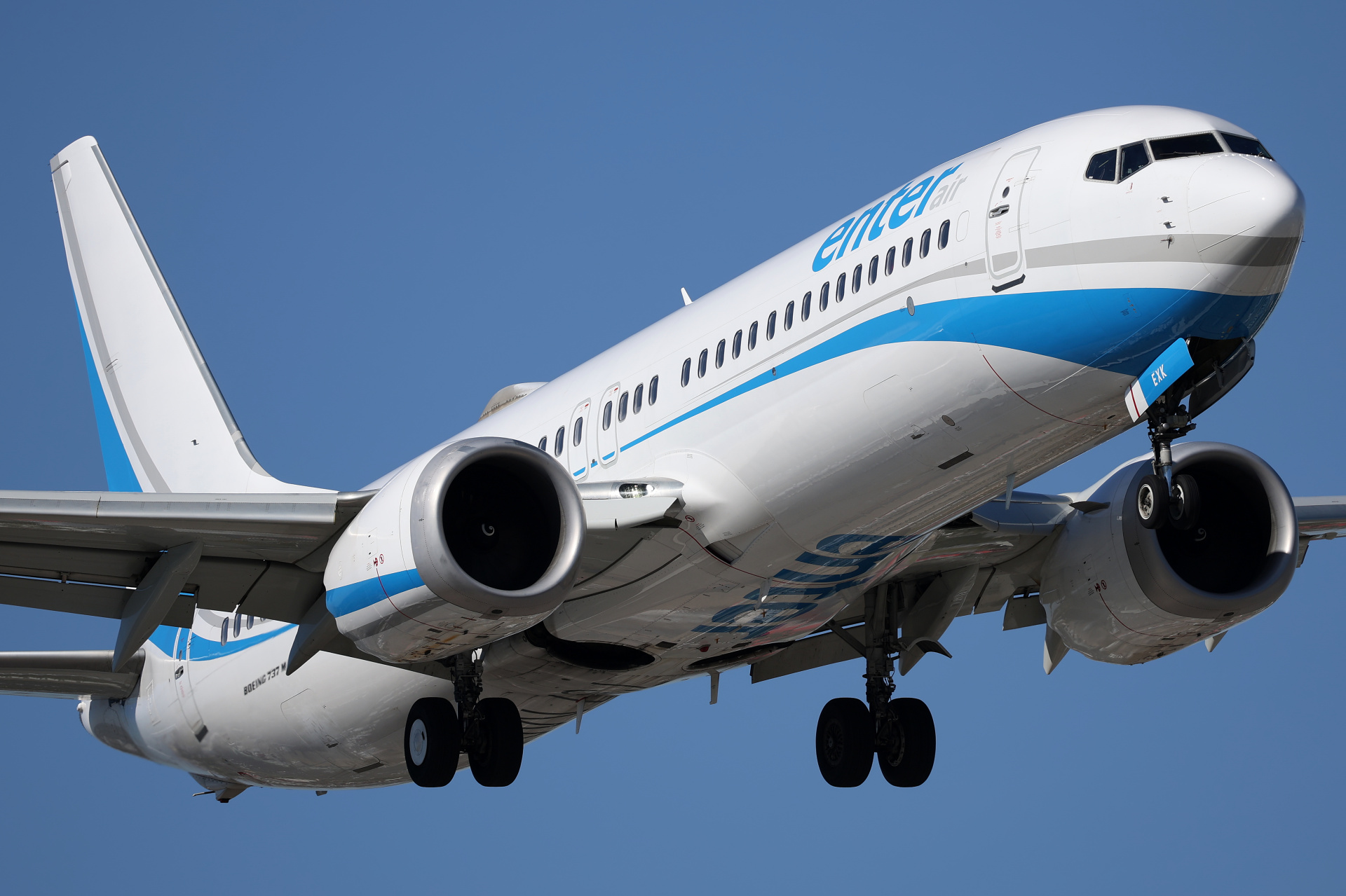 SP-EXK (Aircraft » EPWA Spotting » Boeing 737-8 MAX » Enter Air)