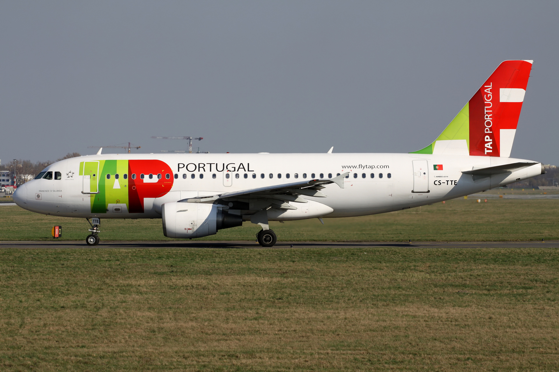 CS-TTE (Aircraft » EPWA Spotting » Airbus A319-100 » TAP Air Portugal)