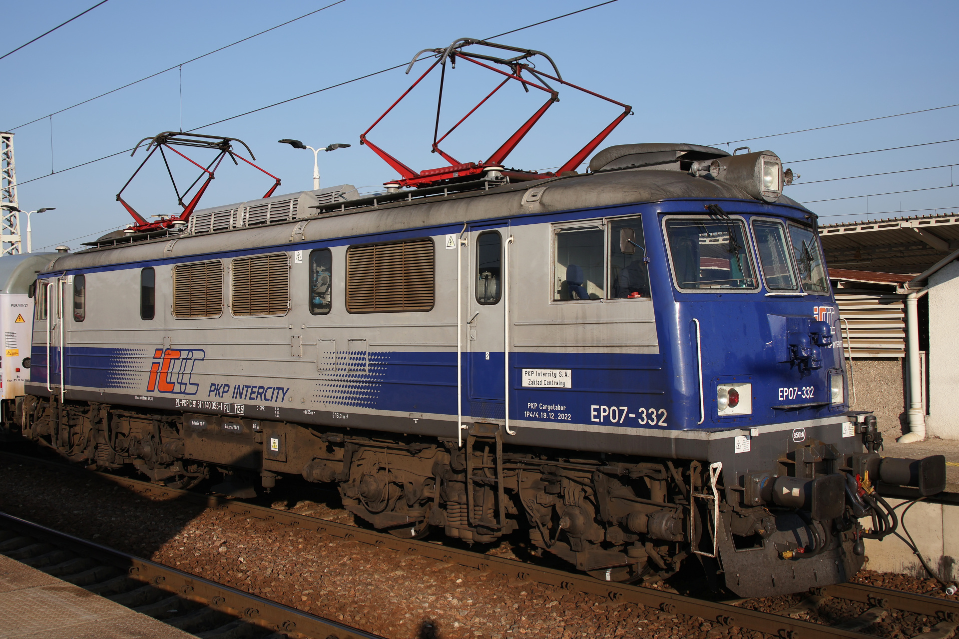 EP07-332 (Vehicles » Trains and Locomotives » HCP 303E » PKP Intercity)