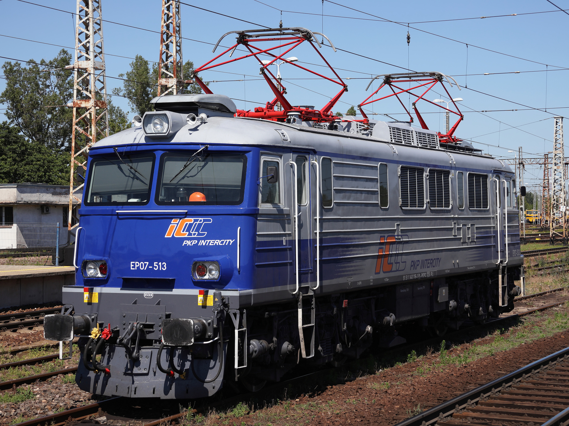 EP07-513 (Vehicles » Trains and Locomotives » HCP 303E » PKP Intercity)