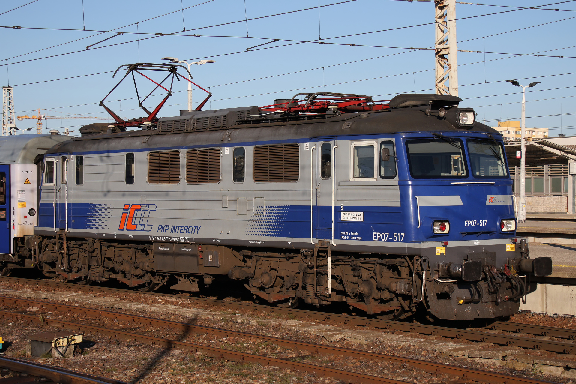 EP07-517 (Vehicles » Trains and Locomotives » HCP 303E » PKP Intercity)