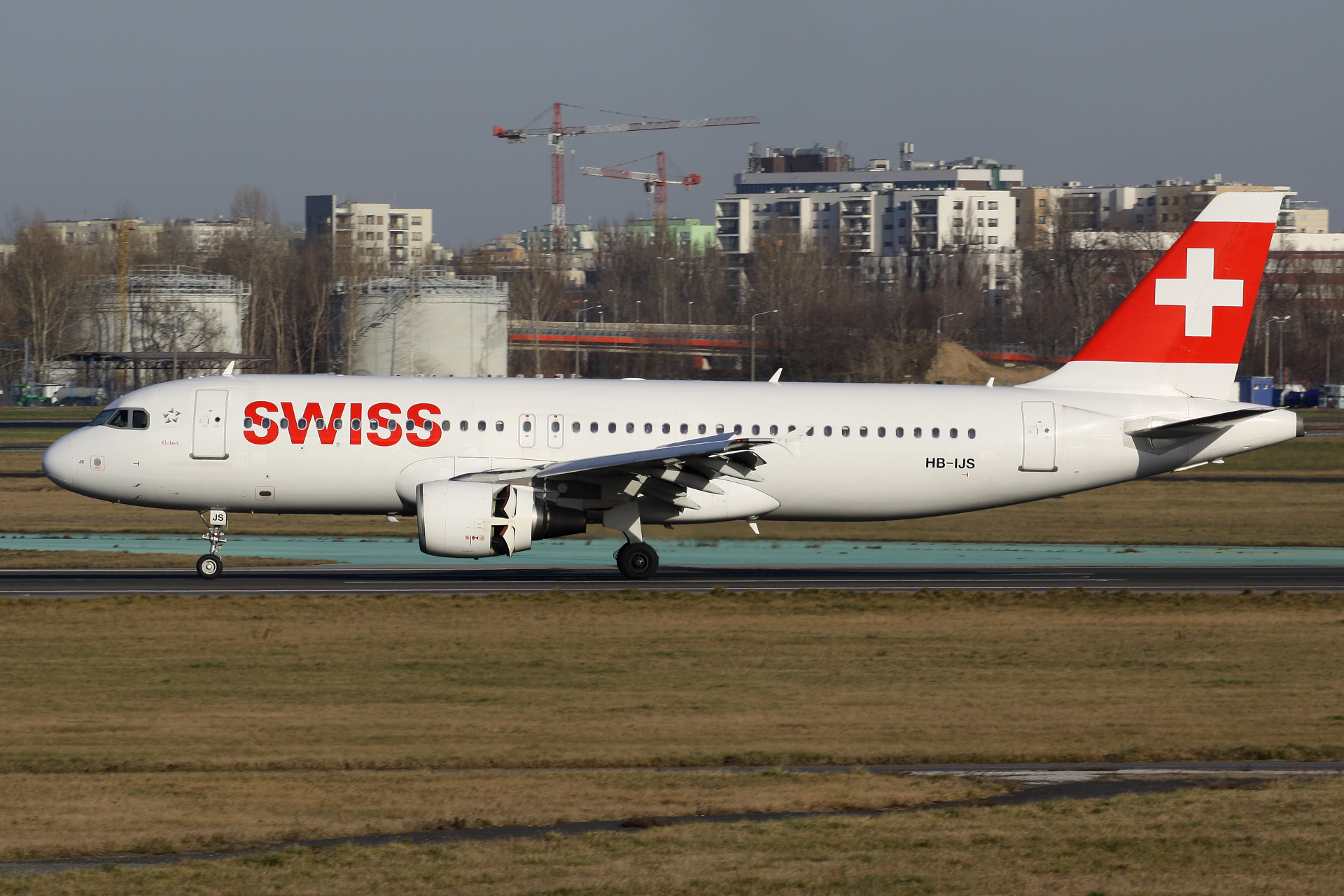 HB-IJS (Aircraft » EPWA Spotting » Airbus A320-200 » Swiss International Air Lines)