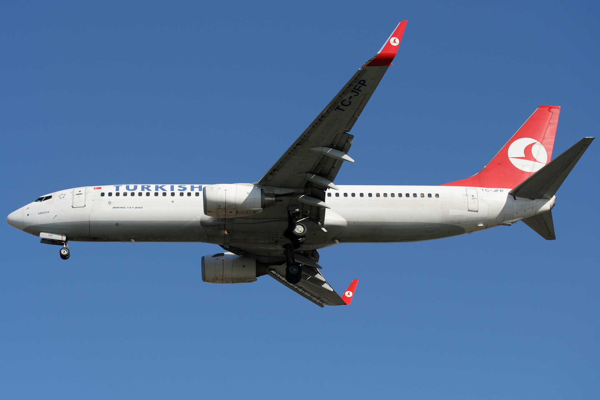 TC-JFP (Samoloty » Spotting na EPWA » Boeing 737-800 » THY Turkish Airlines)