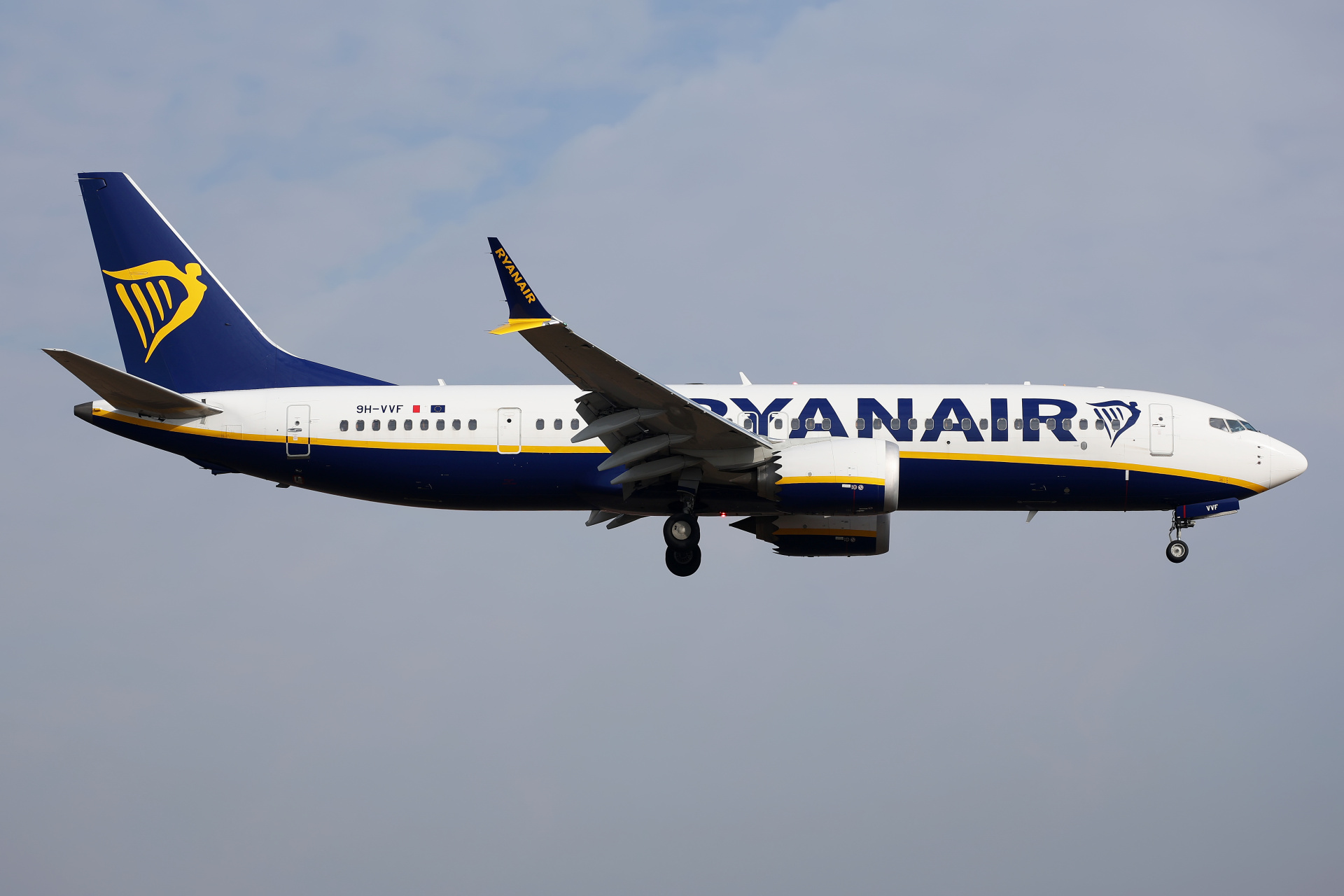 9H-VVF (Malta Air) (Aircraft » EPWA Spotting » Boeing 737-8 MAX » MAX 8-200 » Ryanair)