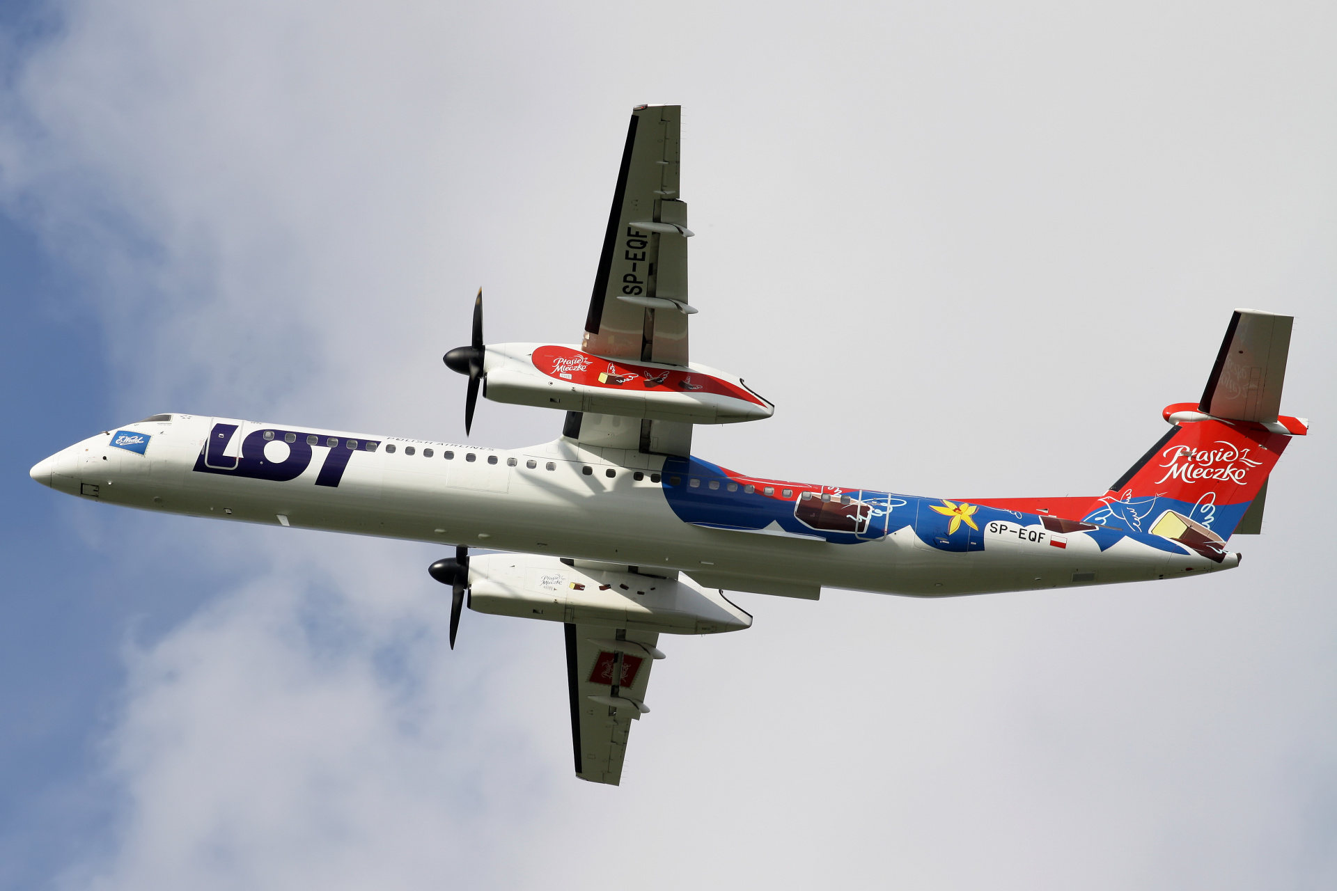 SP-EQF (Wedel Ptasie Mleczko livery) (Aircraft » EPWA Spotting » De Havilland Canada DHC-8 Dash 8 » LOT Polish Airlines)