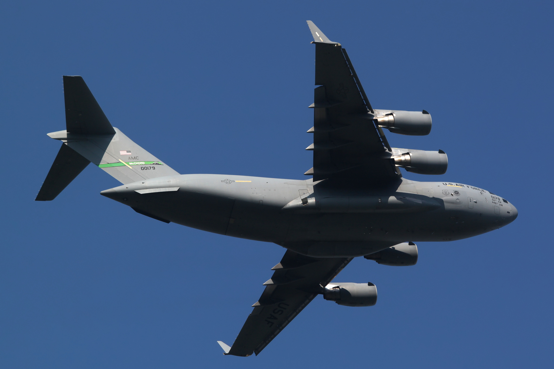 00-0197 (Samoloty » Spotting na EPWA » Boeing/McDonnell Douglas C-17/C-17A Globemaster III » Siły Powietrzne Stanów Zjednoczonych)