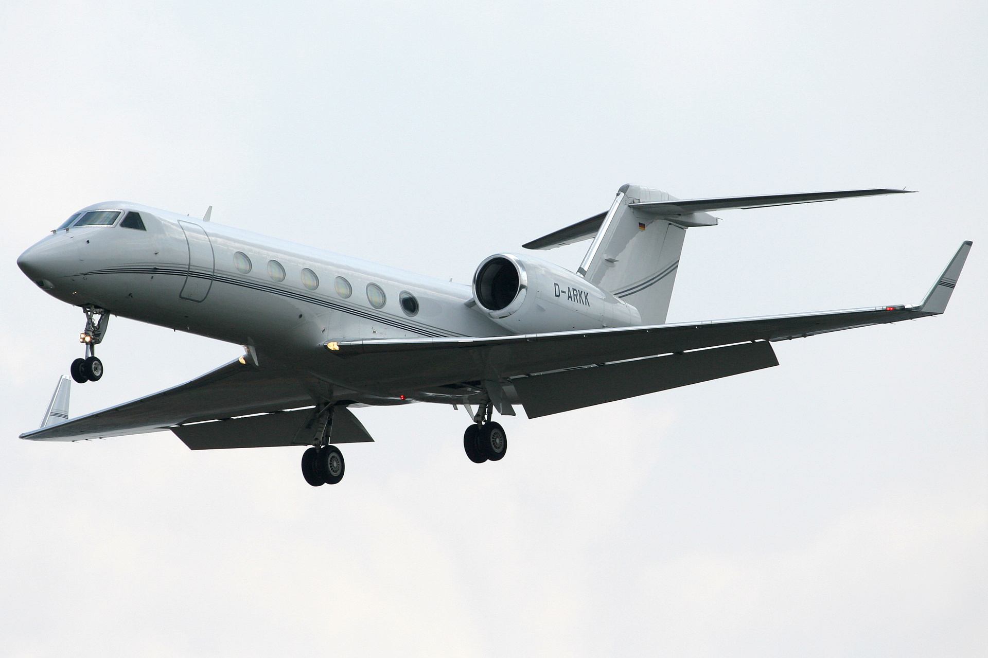 G450, D-ARKK, prywatny (Samoloty » Spotting na EPWA » Gulfstream G450)