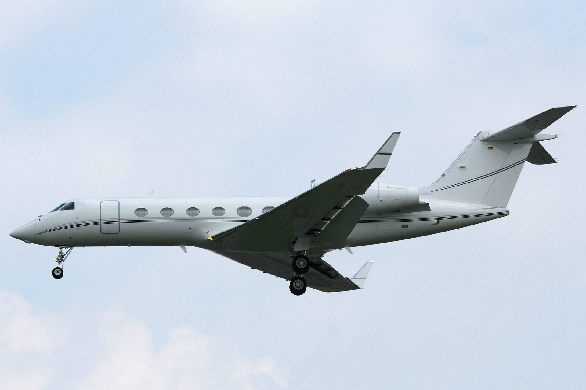 G450, D-ARKK, prywatny (Samoloty » Spotting na EPWA » Gulfstream G450)