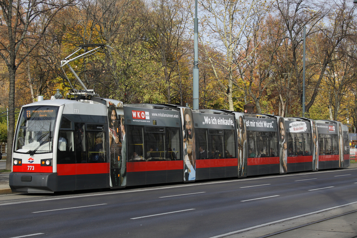 Siemens ULF - Tramwaj typu B<sub>1</sub> (Podróże » Wiedeń » Tramwaje)