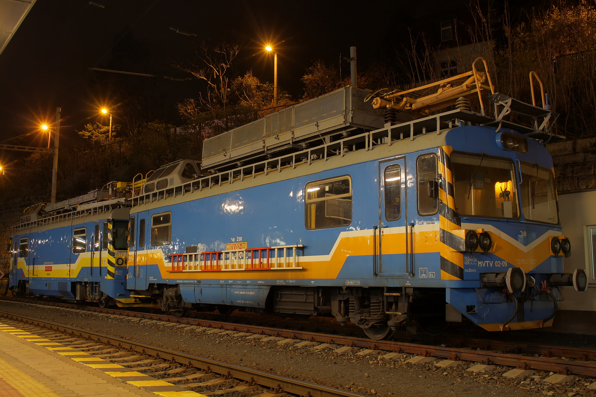 Vagónka Studénka M153.0 MVTV 02-09 (Podróże » Bratysława » Pojazdy » Pociągi i lokomotywy)