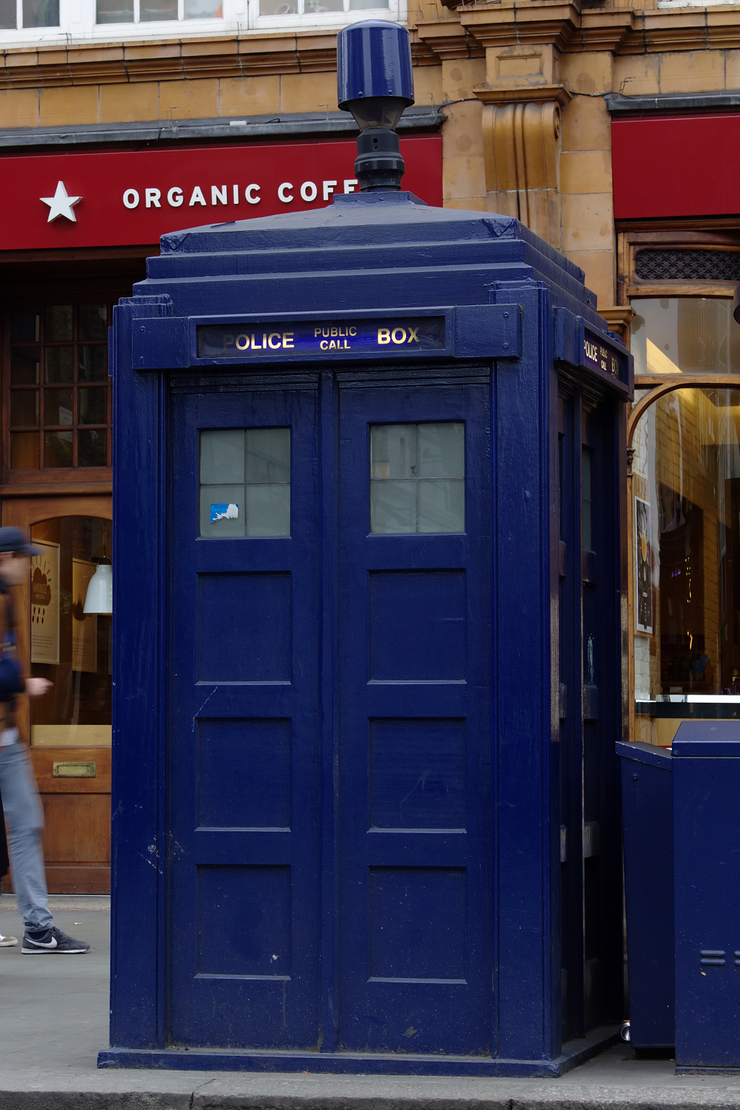 Police Box - Earls Court (Travels » London » London at Day)