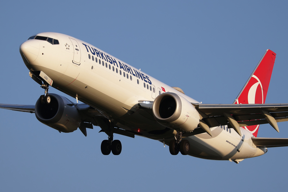 TC-LCU, THY Turkish Airlines (Samoloty » Spotting na EPWA » Boeing 737-8 MAX)