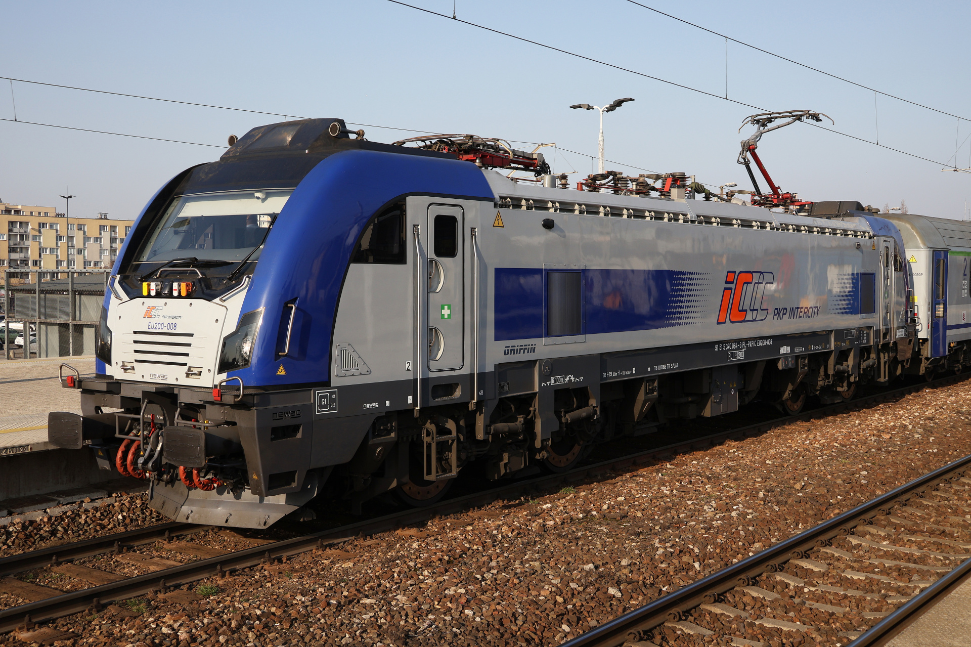 EU200-008 (Vehicles » Trains and Locomotives » Newag Griffin » E4MSUa (Multisystem), PKP Intercity)