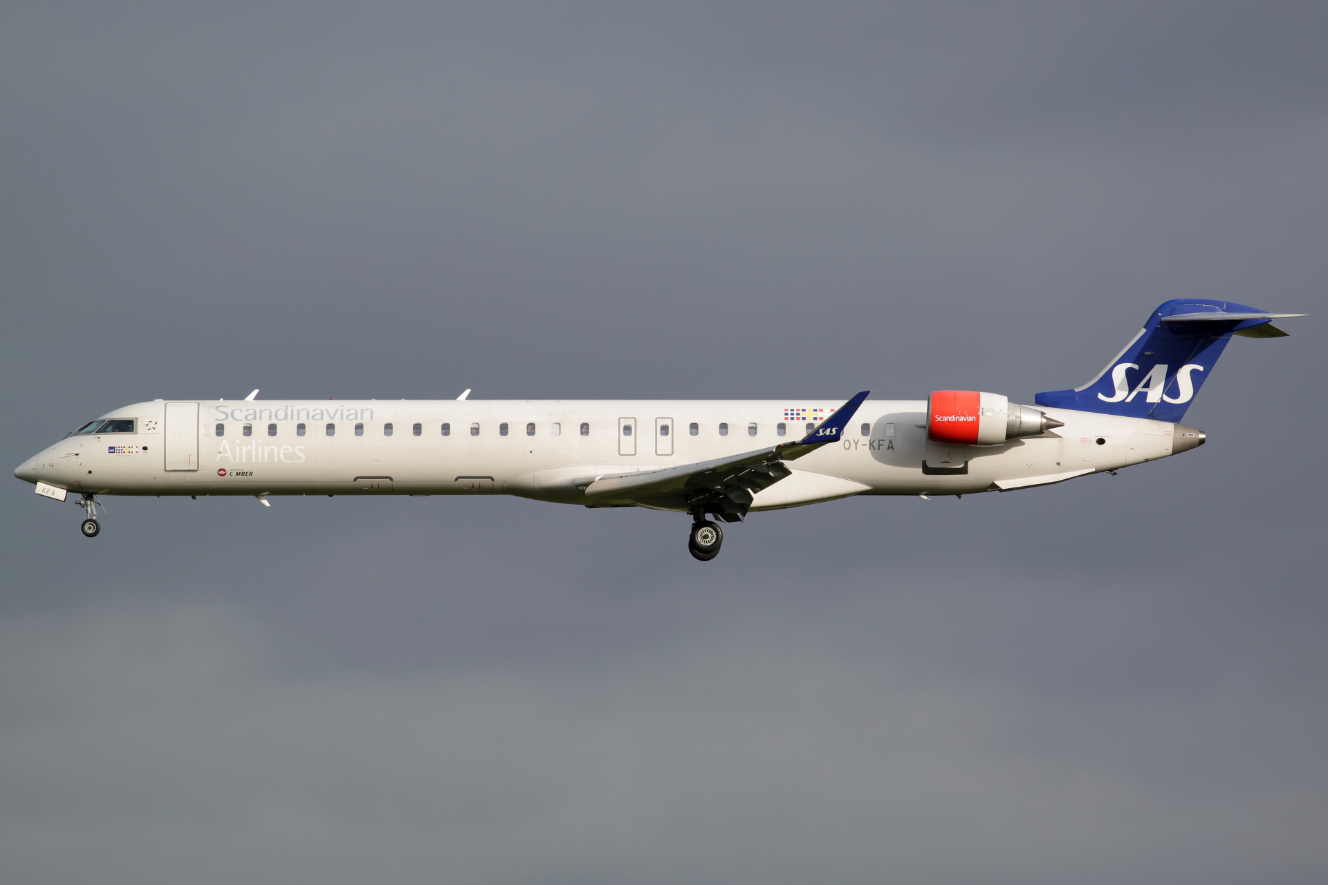 OY-KFA, SAS Scandinavian Airlines (Samoloty » Spotting w Kopenhadze Kastrup » Bombardier CL-600 CRJ-900 Regional Jet)