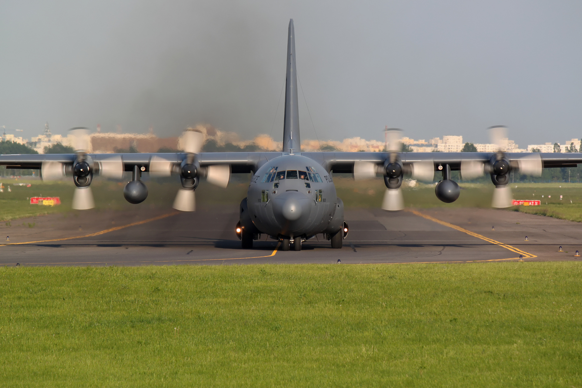 C-130E, 1502 (Samoloty » Spotting na EPWA » Lockheed C-130 Hercules » Polskie Siły Powietrzne)