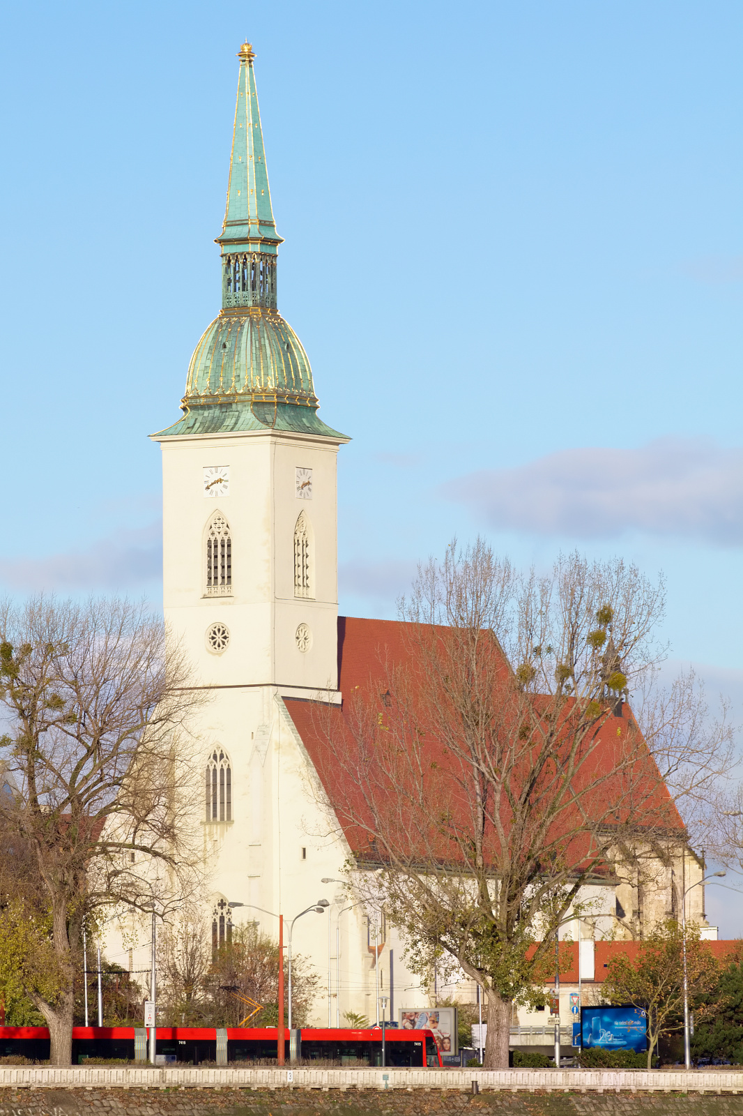 Katedra Św. Marcina (Podróże » Bratysława » Miasto za dnia)