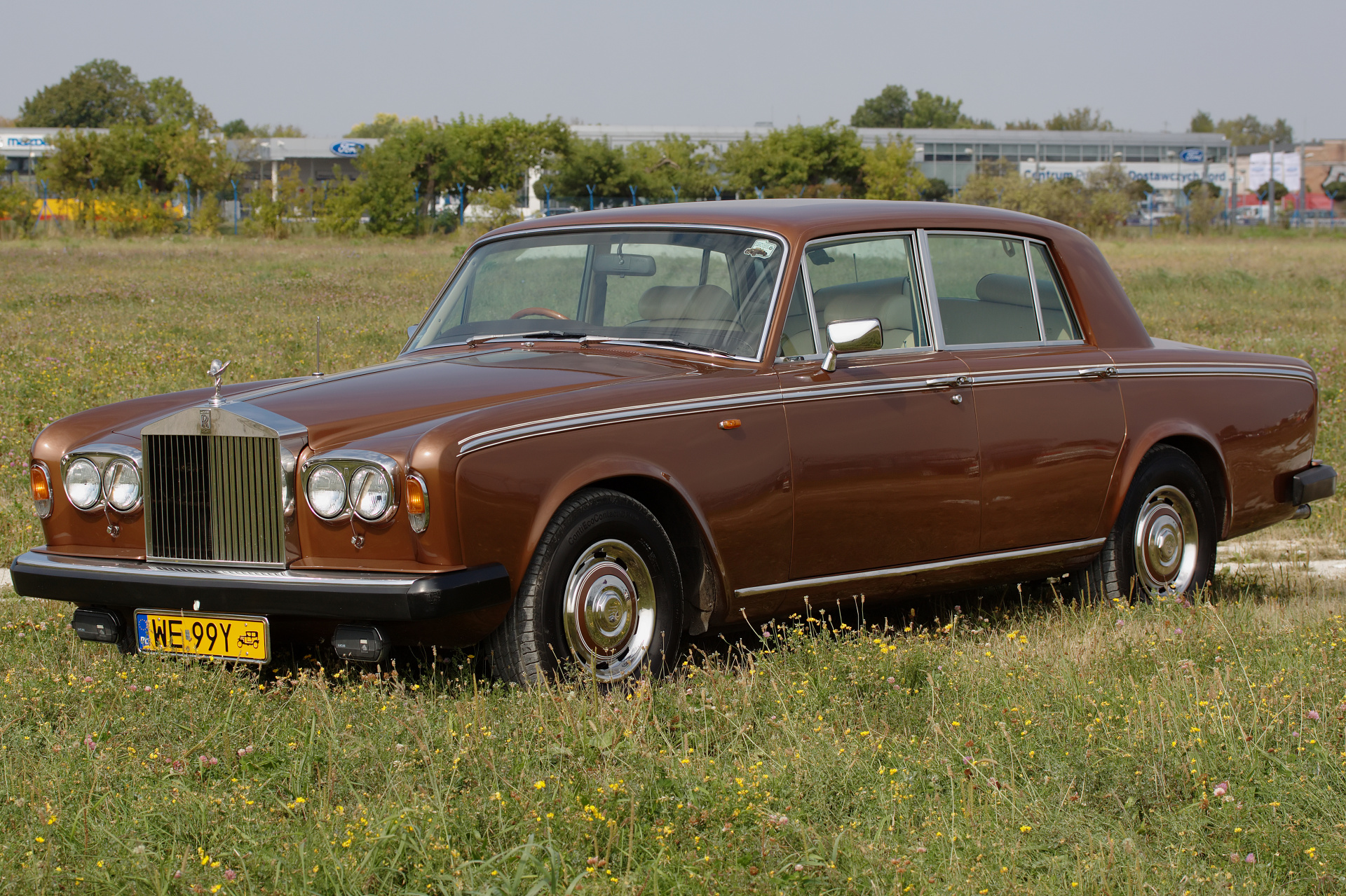 Rolls-Royce Silver Shadow (Vehicles » Vintage cars and buses)
