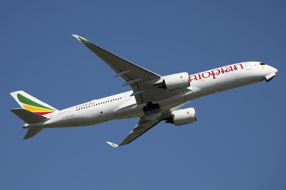 ET-AYA, Ethiopian Airlines (Aircraft » EPWA Spotting » Airbus A350-900)